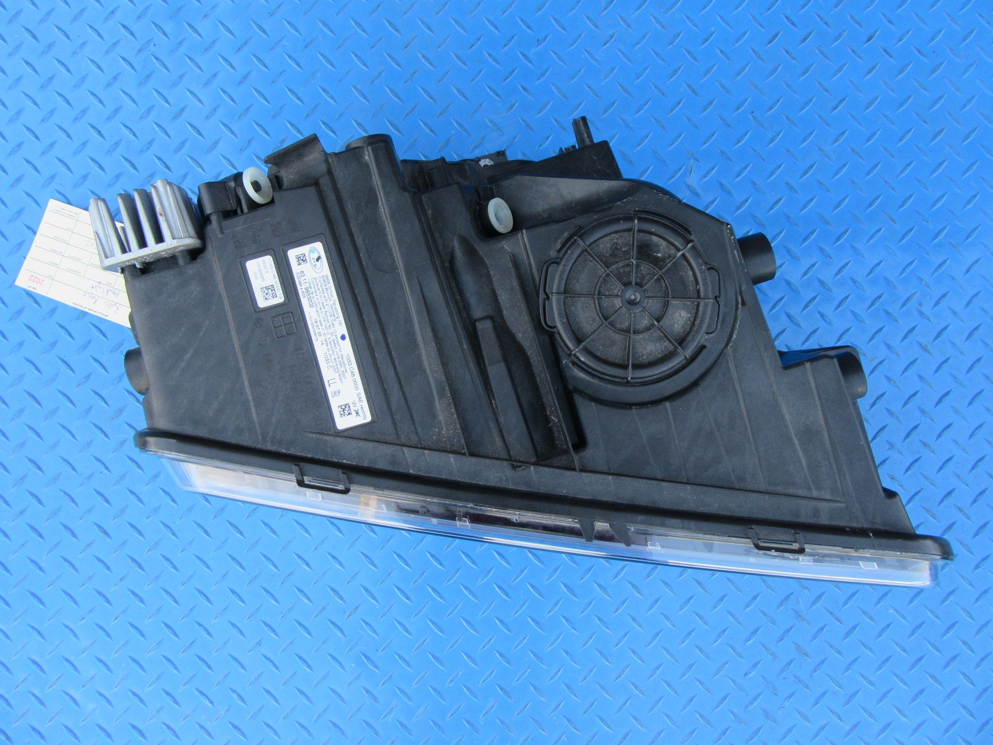 Rolls Royce Cullinan right headlight #2022