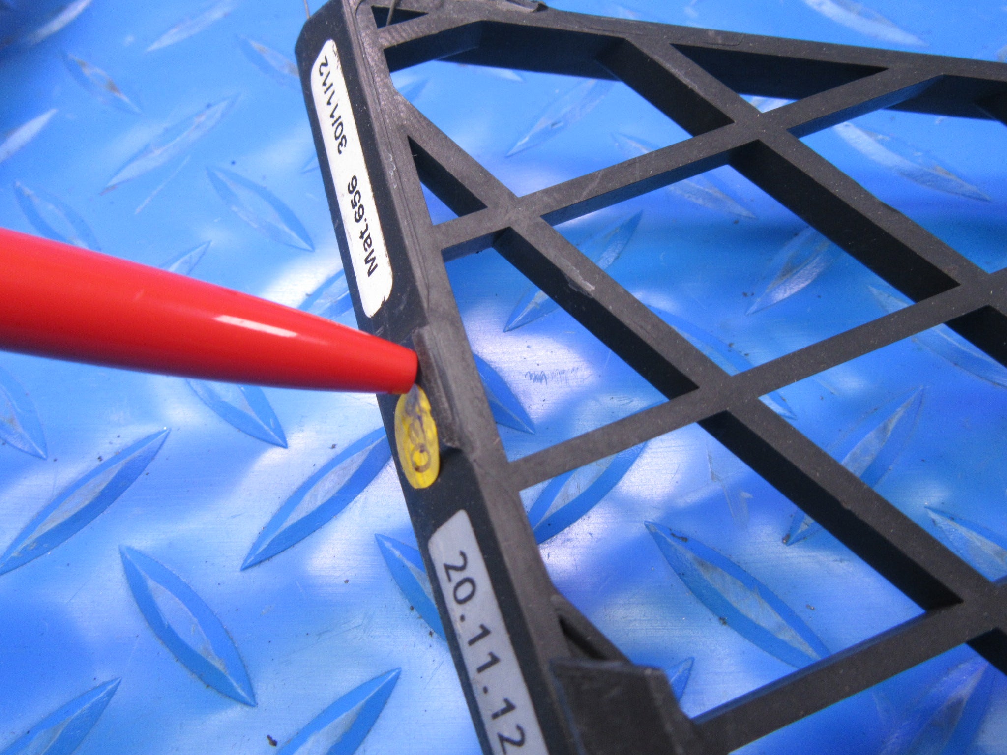 Bentley Continental GT GTC right V8 front bumper grille #0053