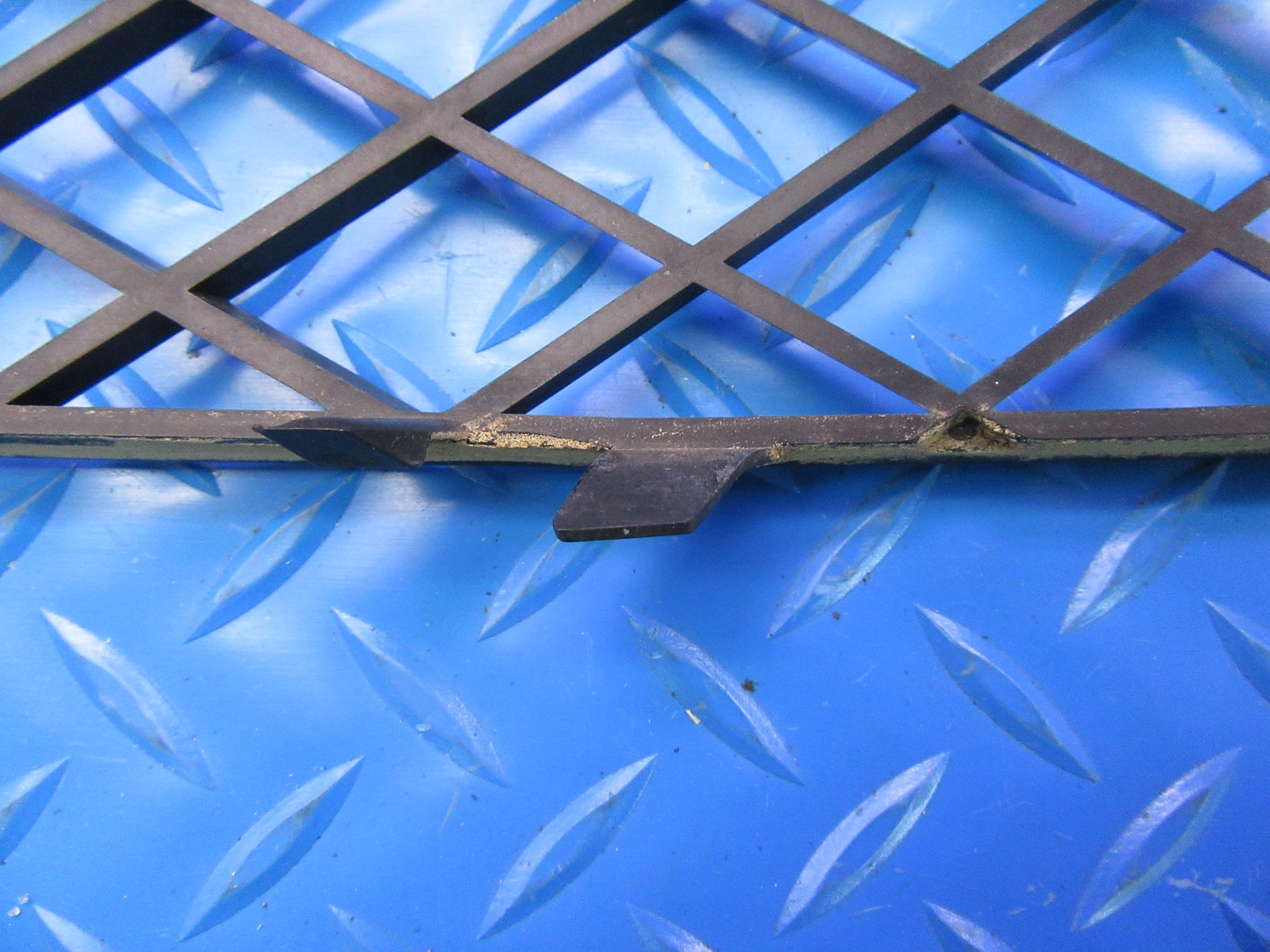 Bentley Continental GT GTC left V8 front bumper grille #0054