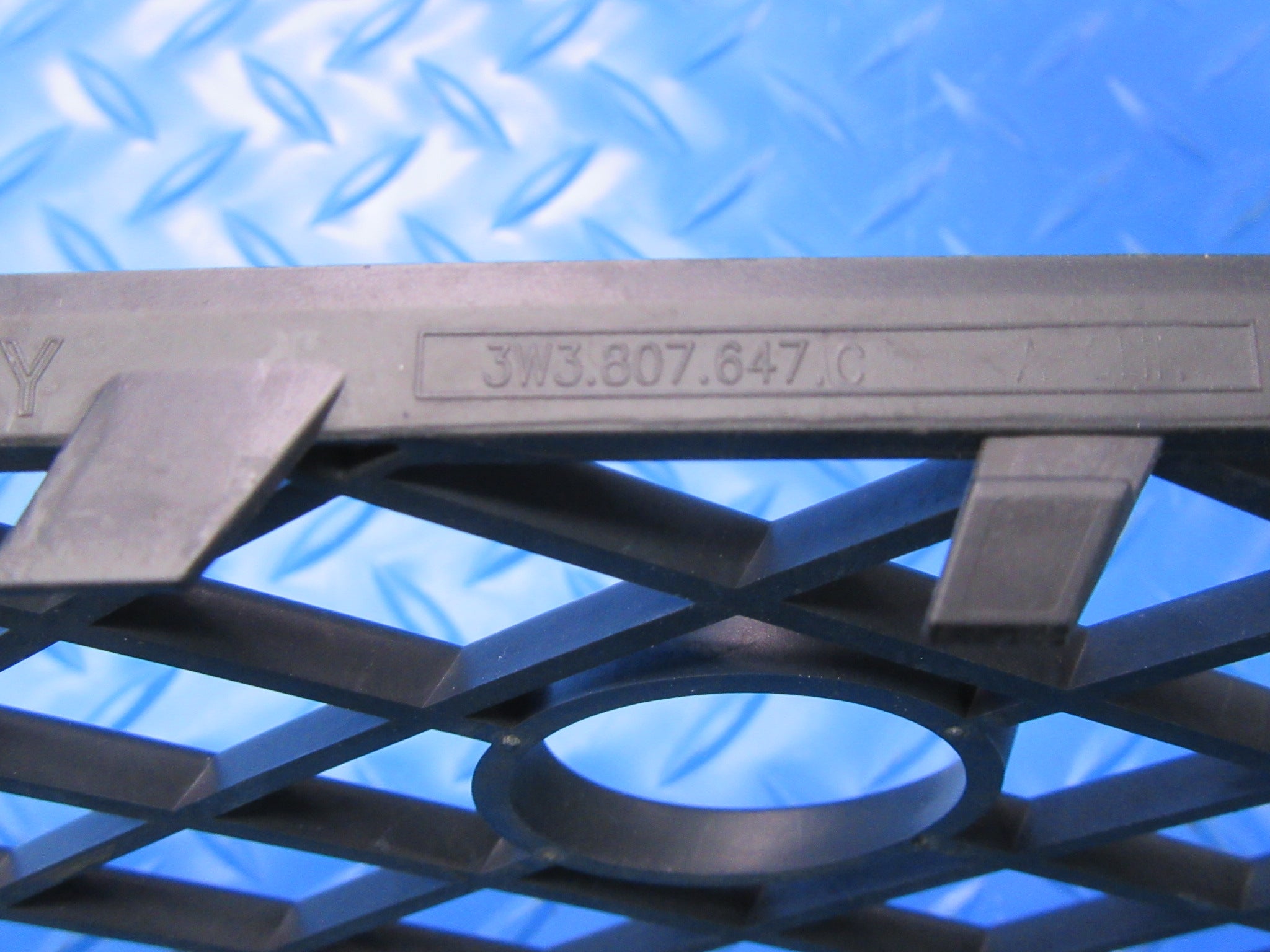 Bentley Continental GT GTC left V8 front bumper grille #0054