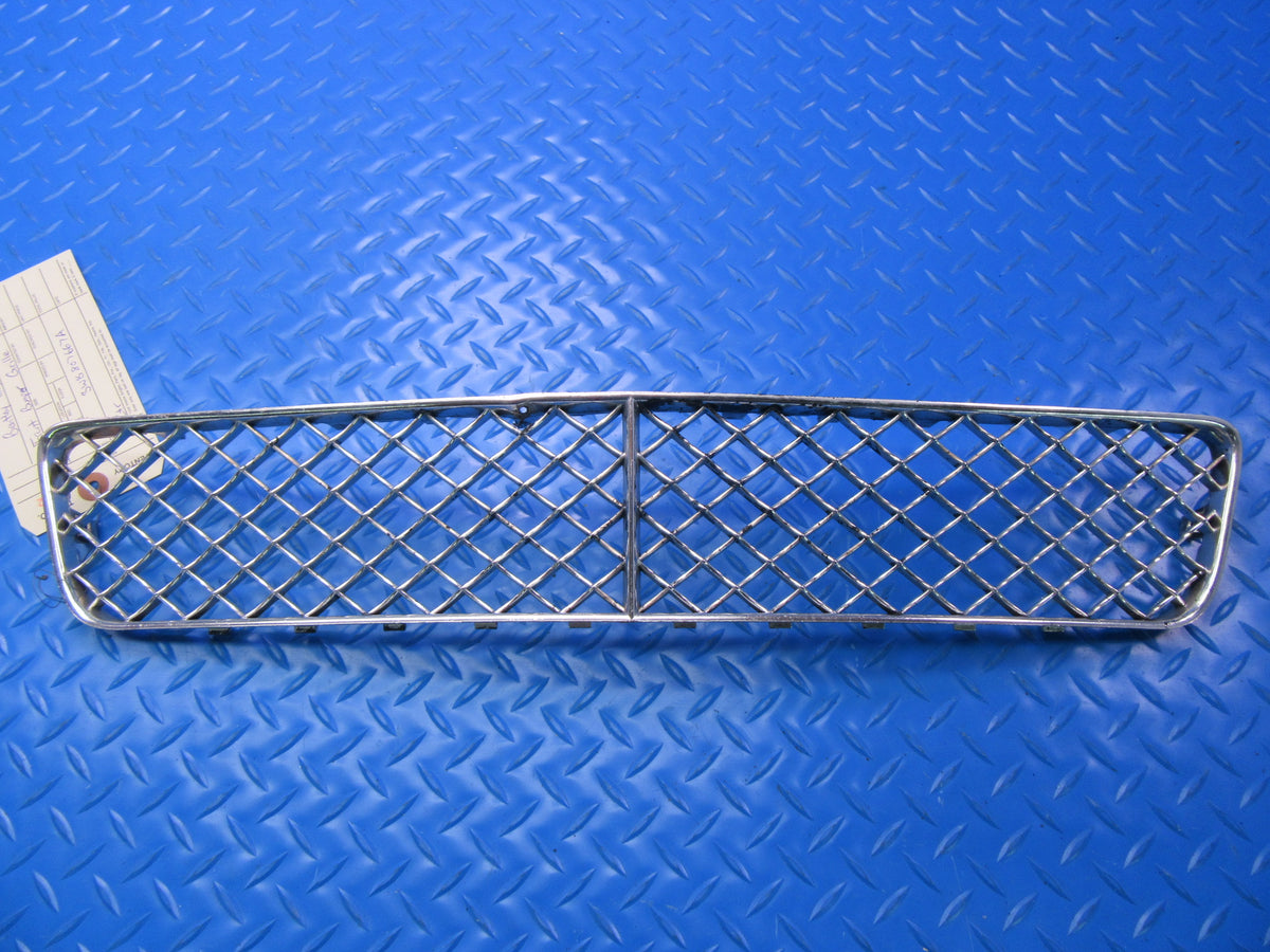 Bentley Continental GT GTC center front bumper grille painted silver #0052