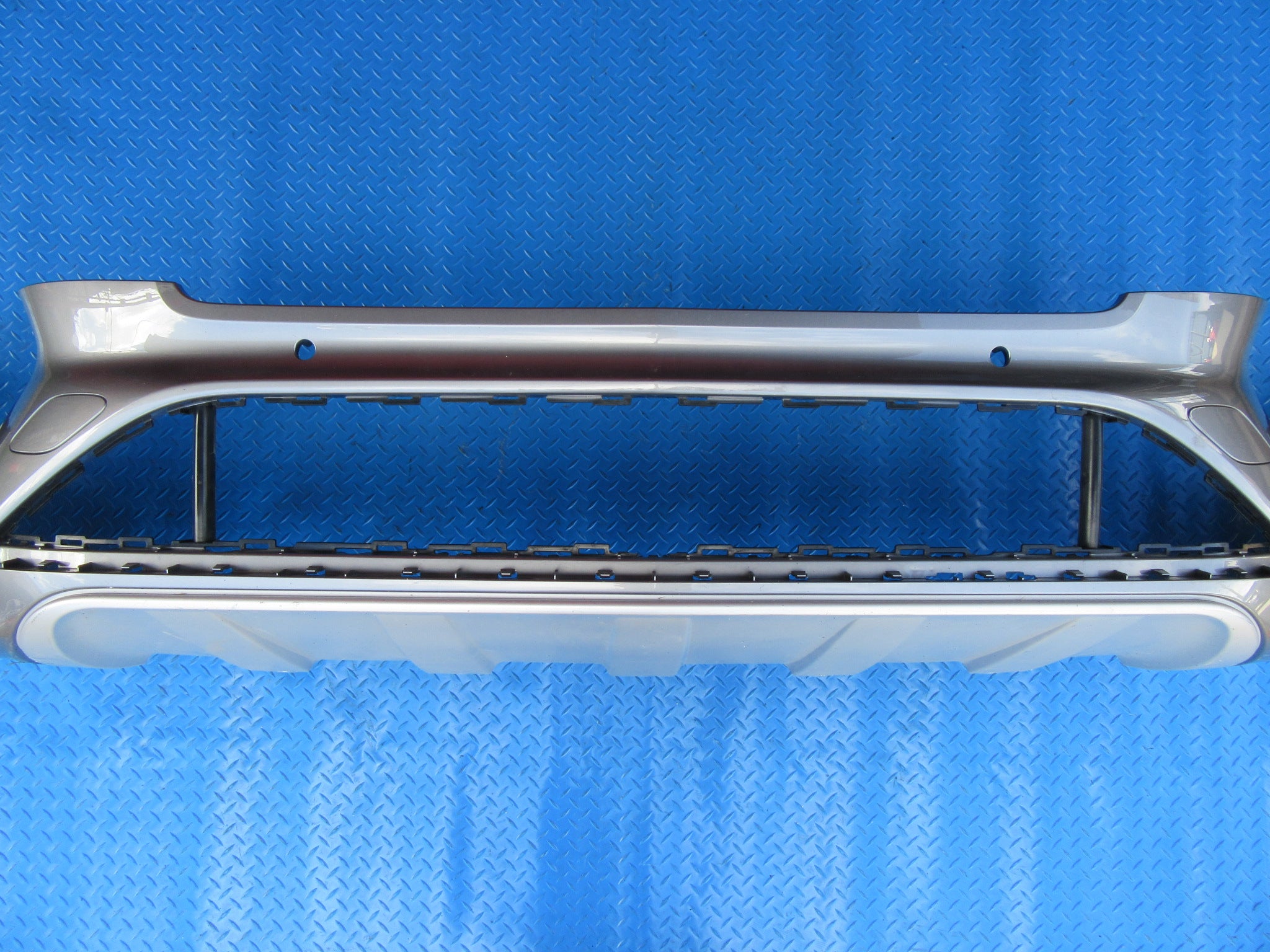 Bentley Bentayga front bumper cover #0077