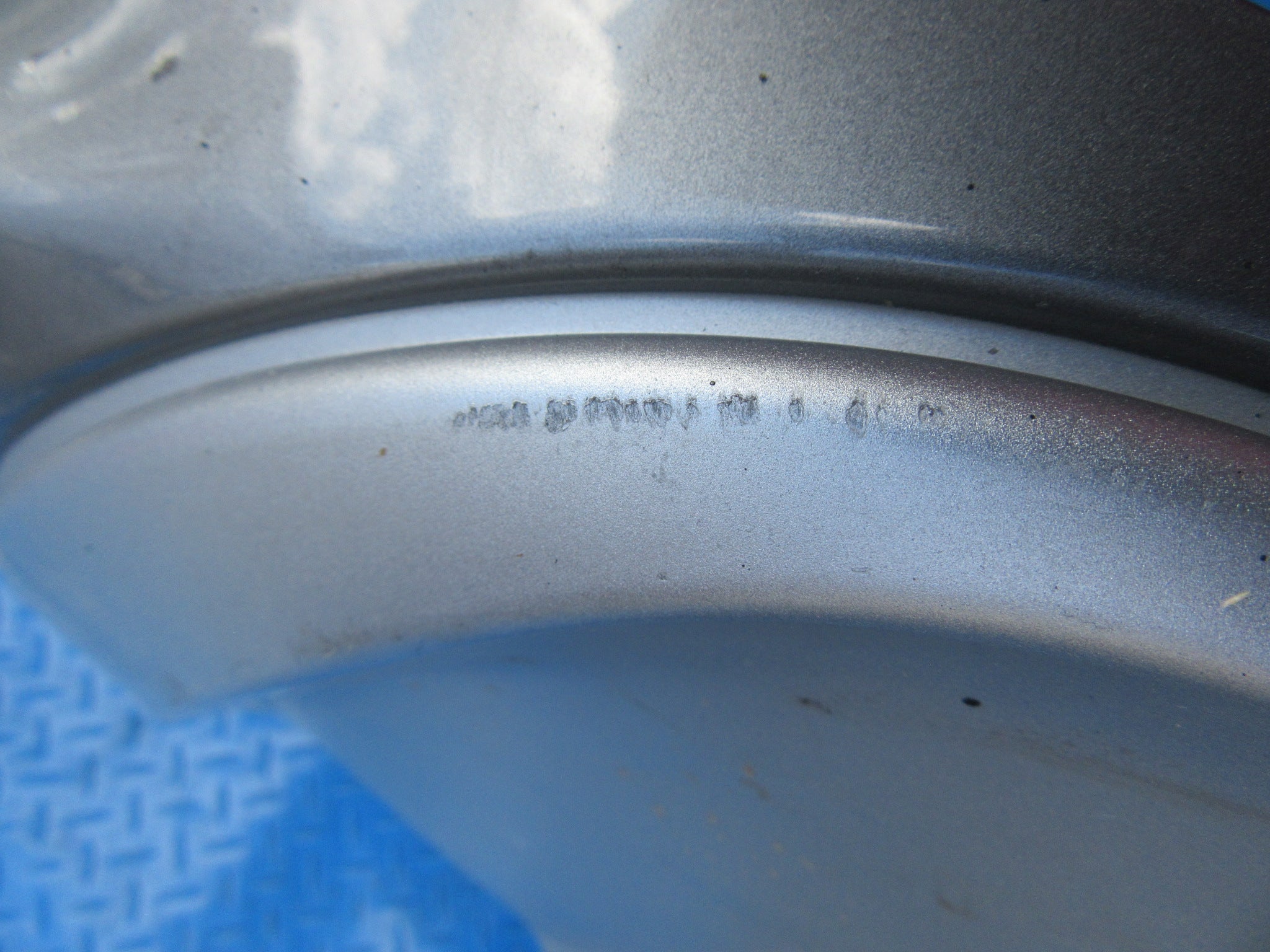 Bentley Bentayga front bumper cover #0077