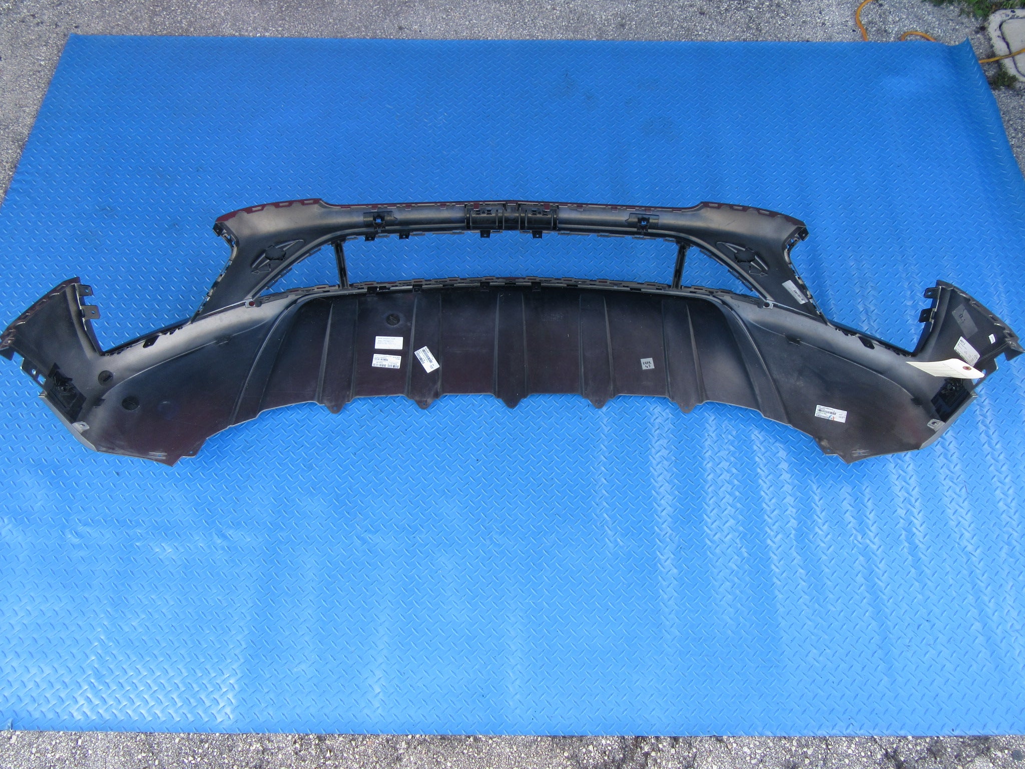 Bentley Bentayga front bumper cover #0077