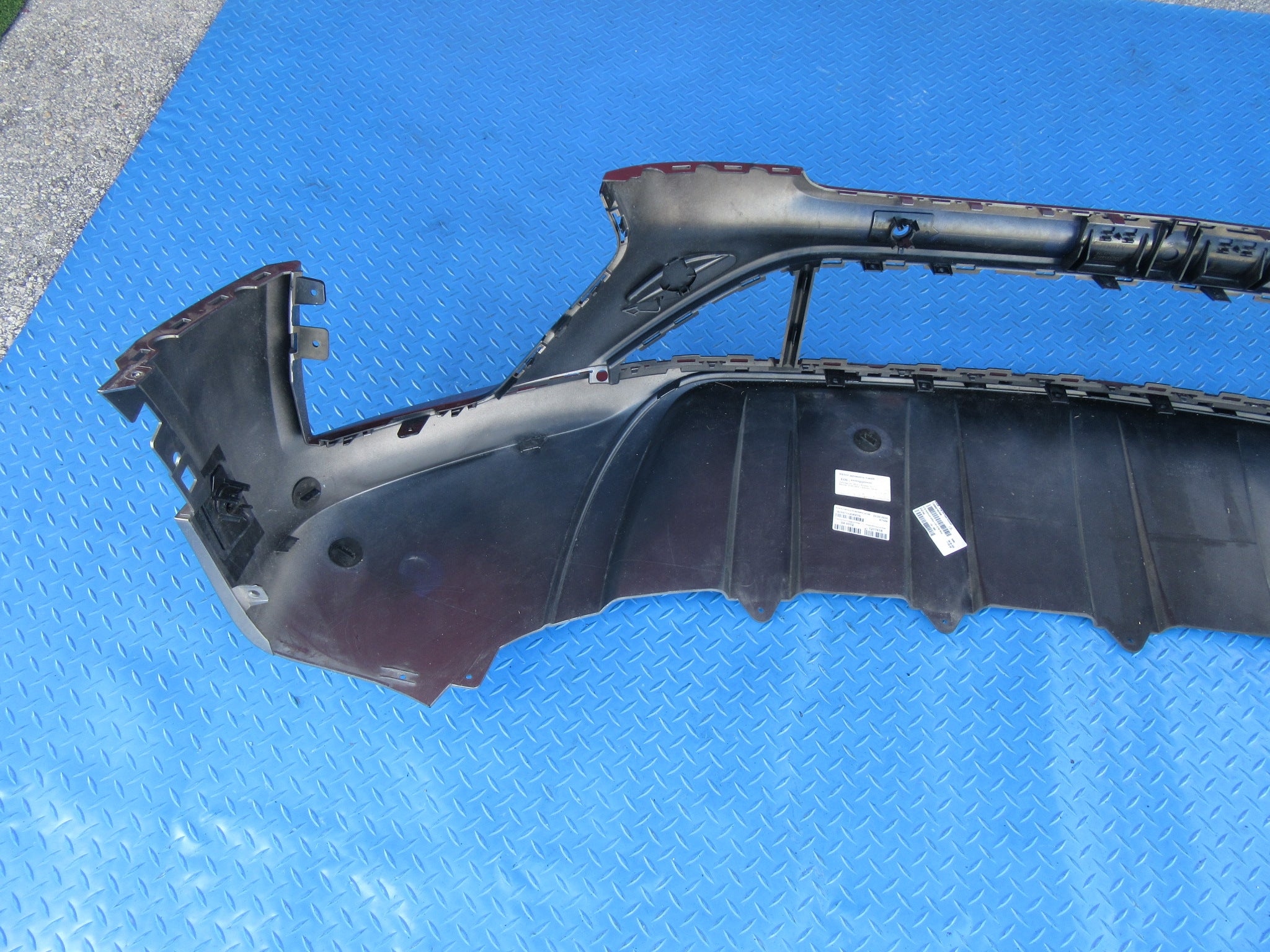 Bentley Bentayga front bumper cover #0077