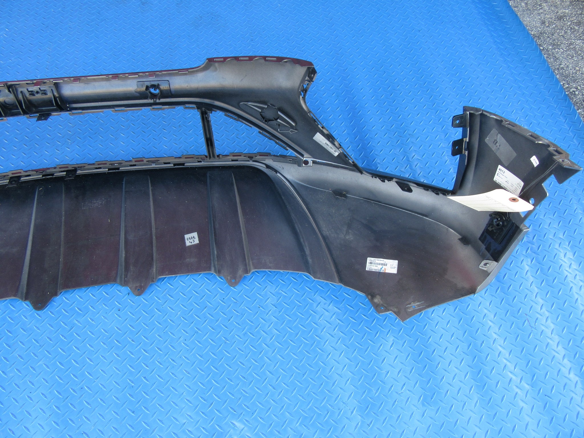 Bentley Bentayga front bumper cover #0077