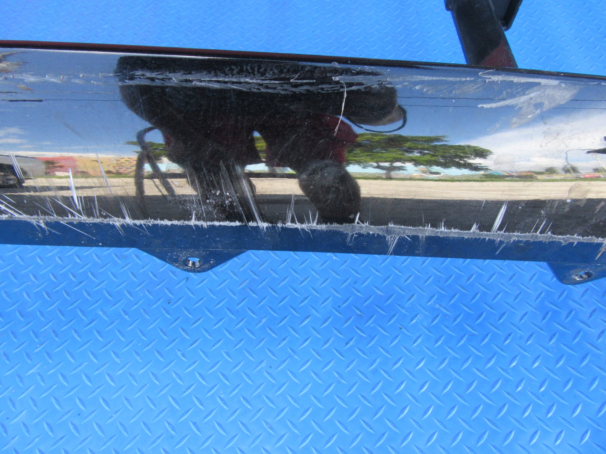 Bentley Bentayga front bumper cover #0076