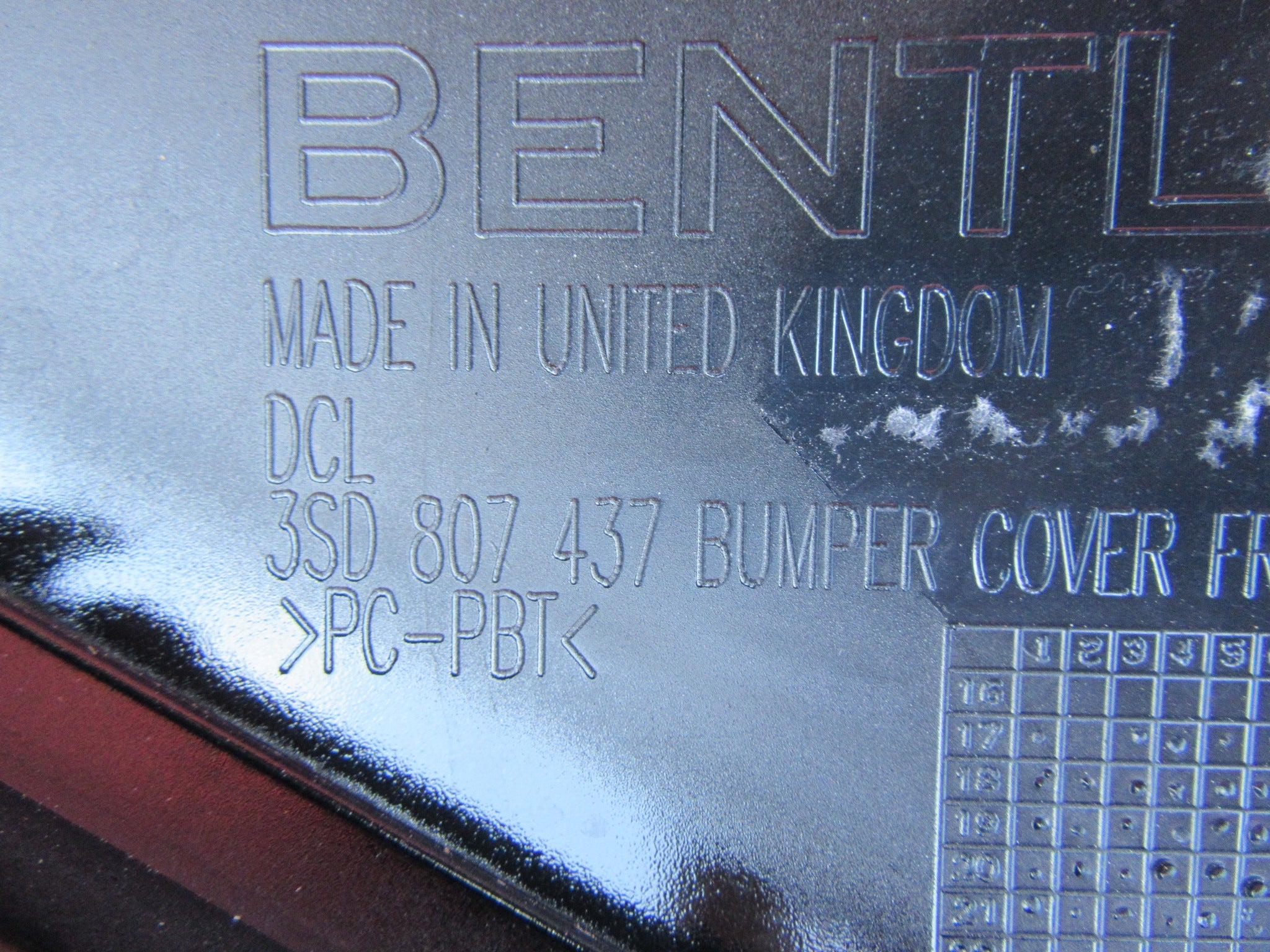 Bentley Bentayga front bumper cover #0076