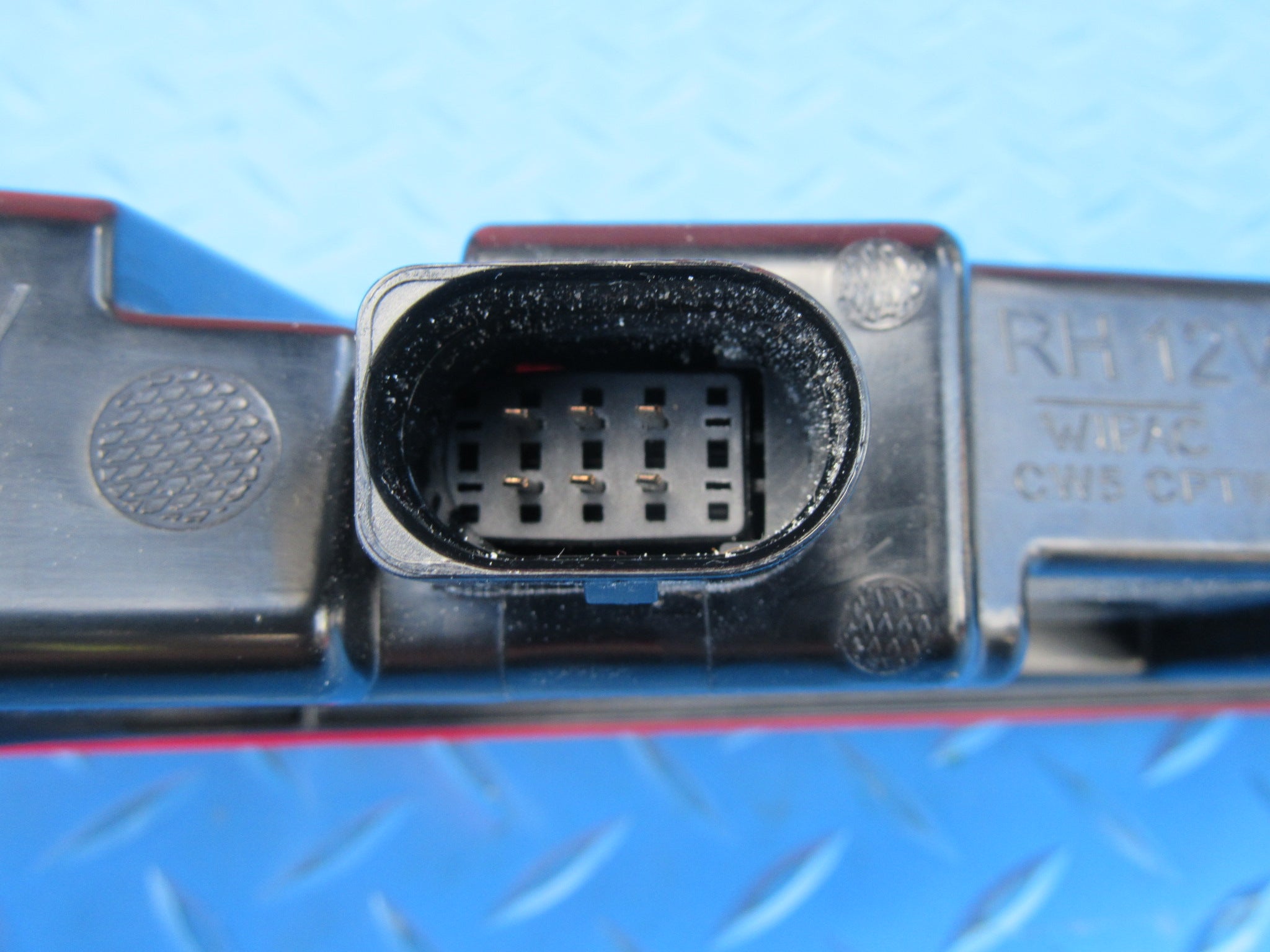 Bentley Bentayga right tail light #0063