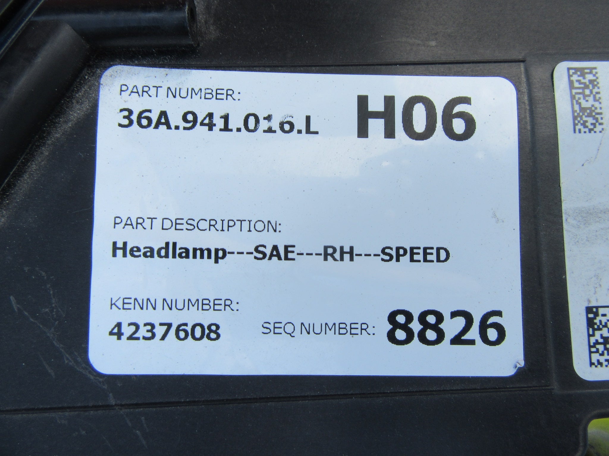 Bentley Bentayga right headlight #0062