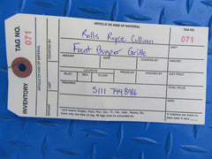 Rolls Royce Cullinan right front bumper grille NEW #0071