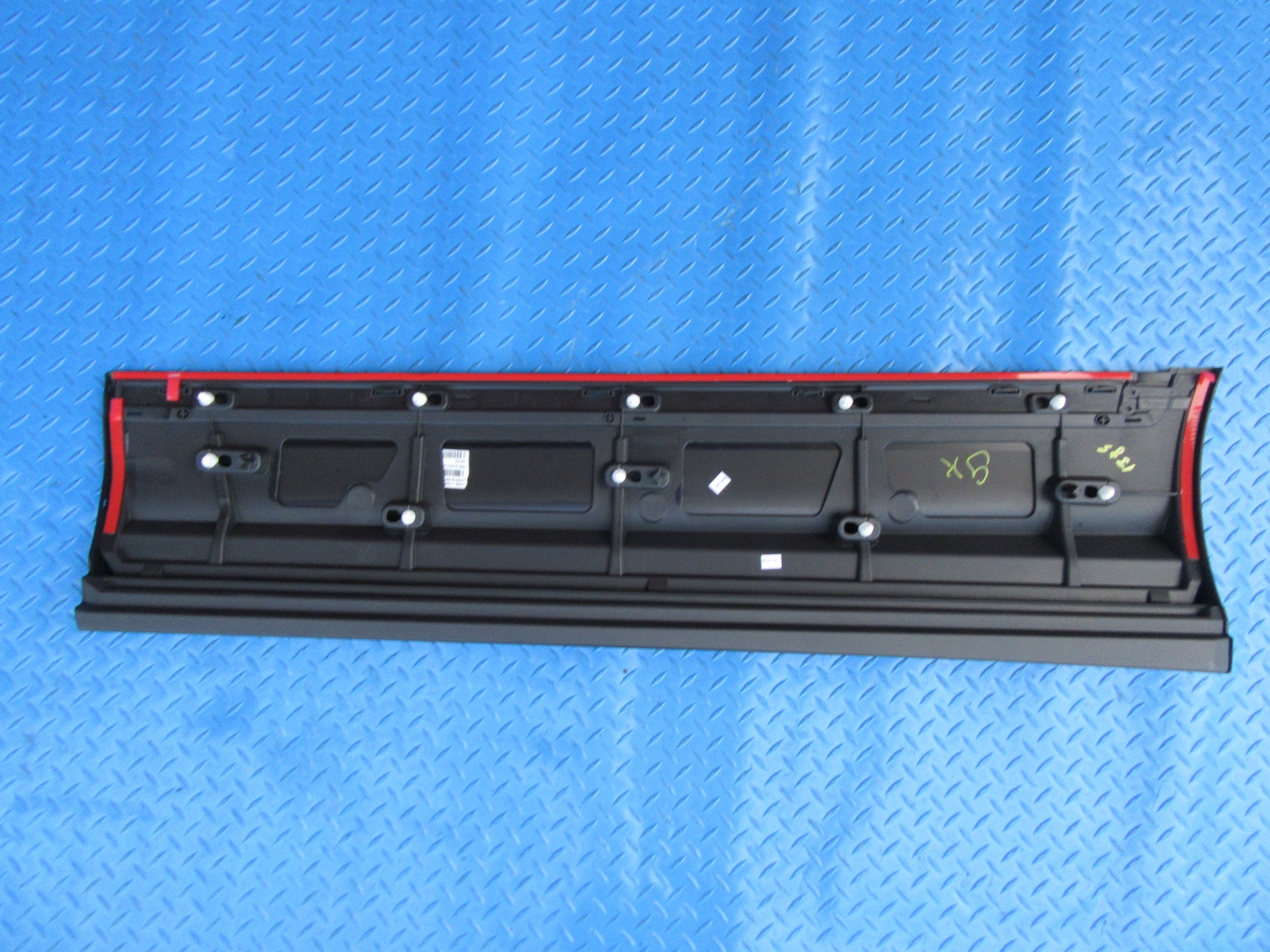 Bentley Bentayga right rear door trim panel NEW #0073