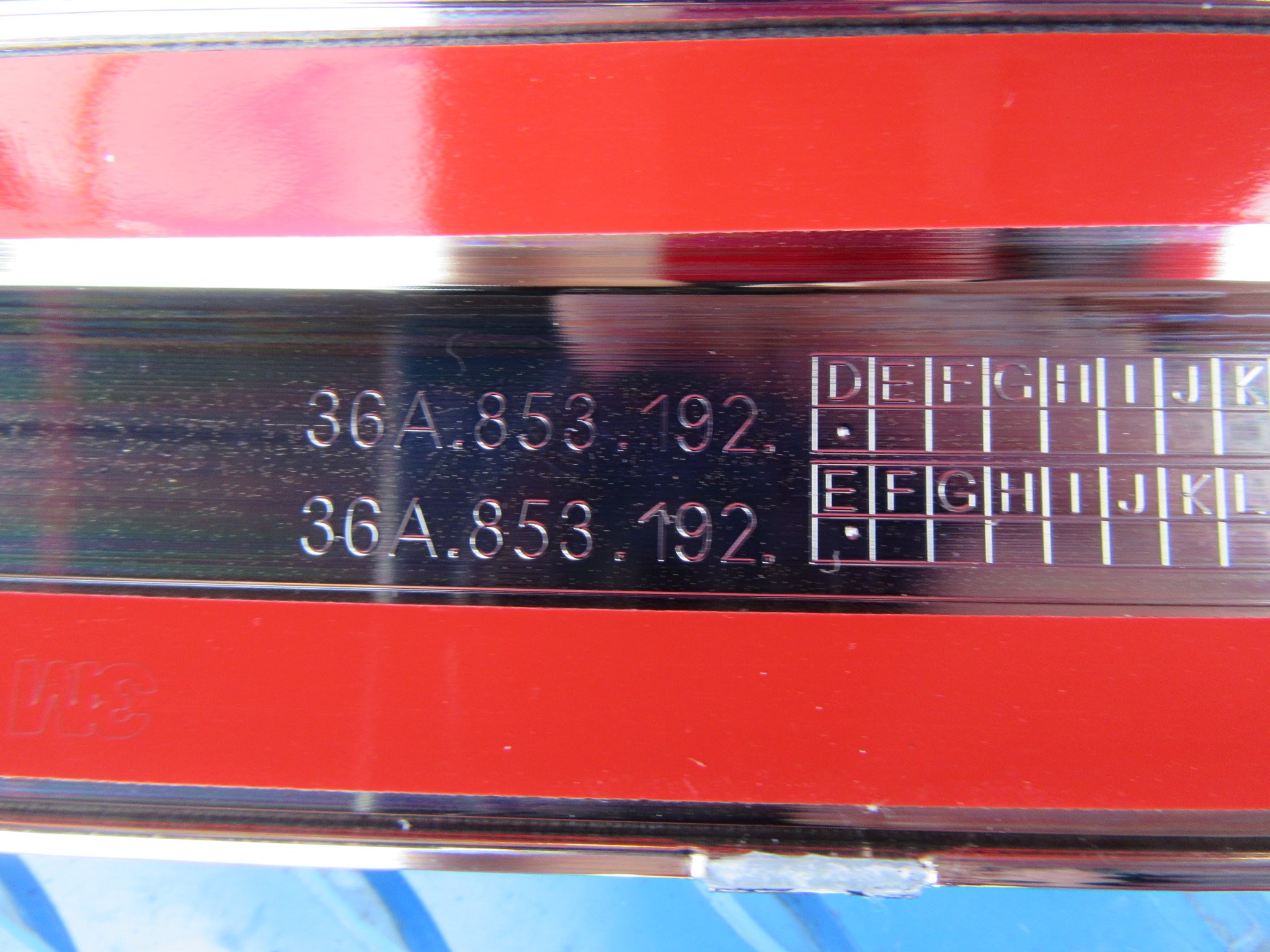 Bentley Bentayga right rear door chrome trim NEW #0072