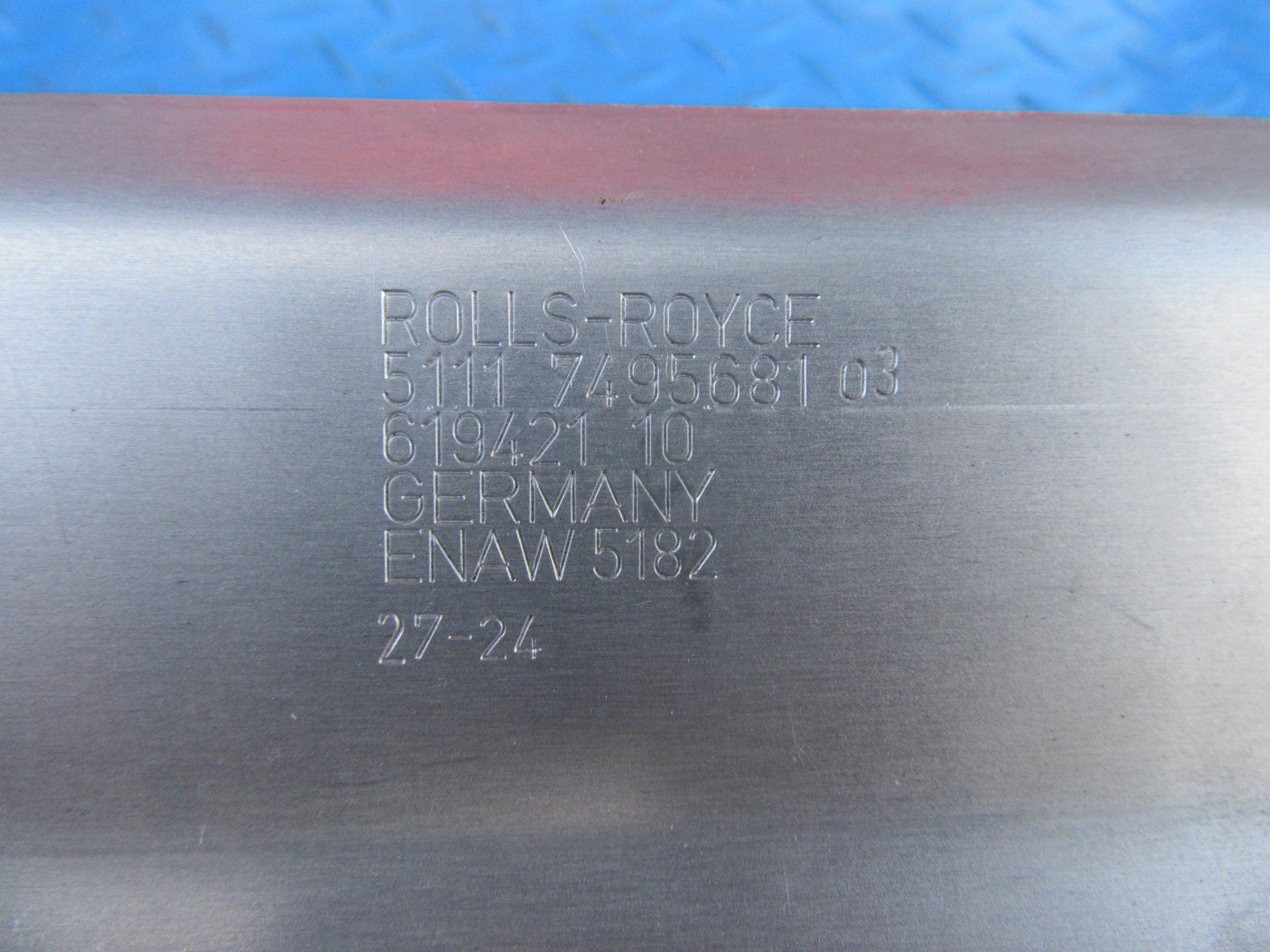 Rolls Royce Cullinan Ghost Phantom left air duct mounting frame #0087