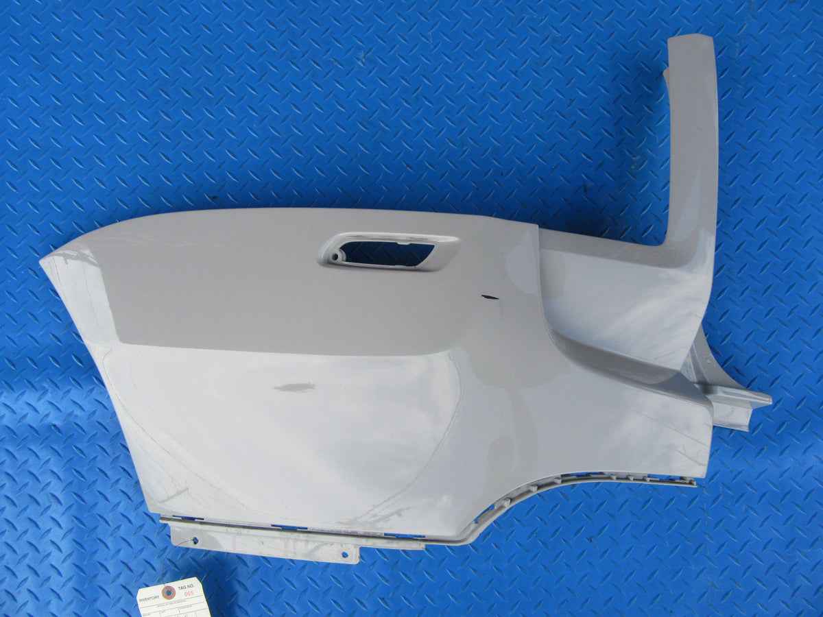 Rolls Royce Cullinan left rear bumper end panel #0065