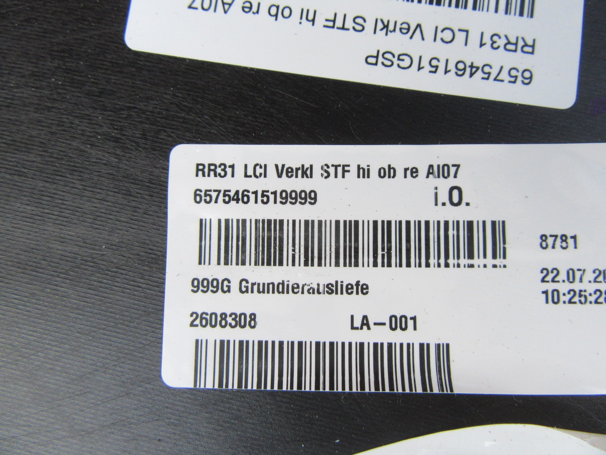 Rolls Royce Cullinan right rear bumper end panel NEW #0064