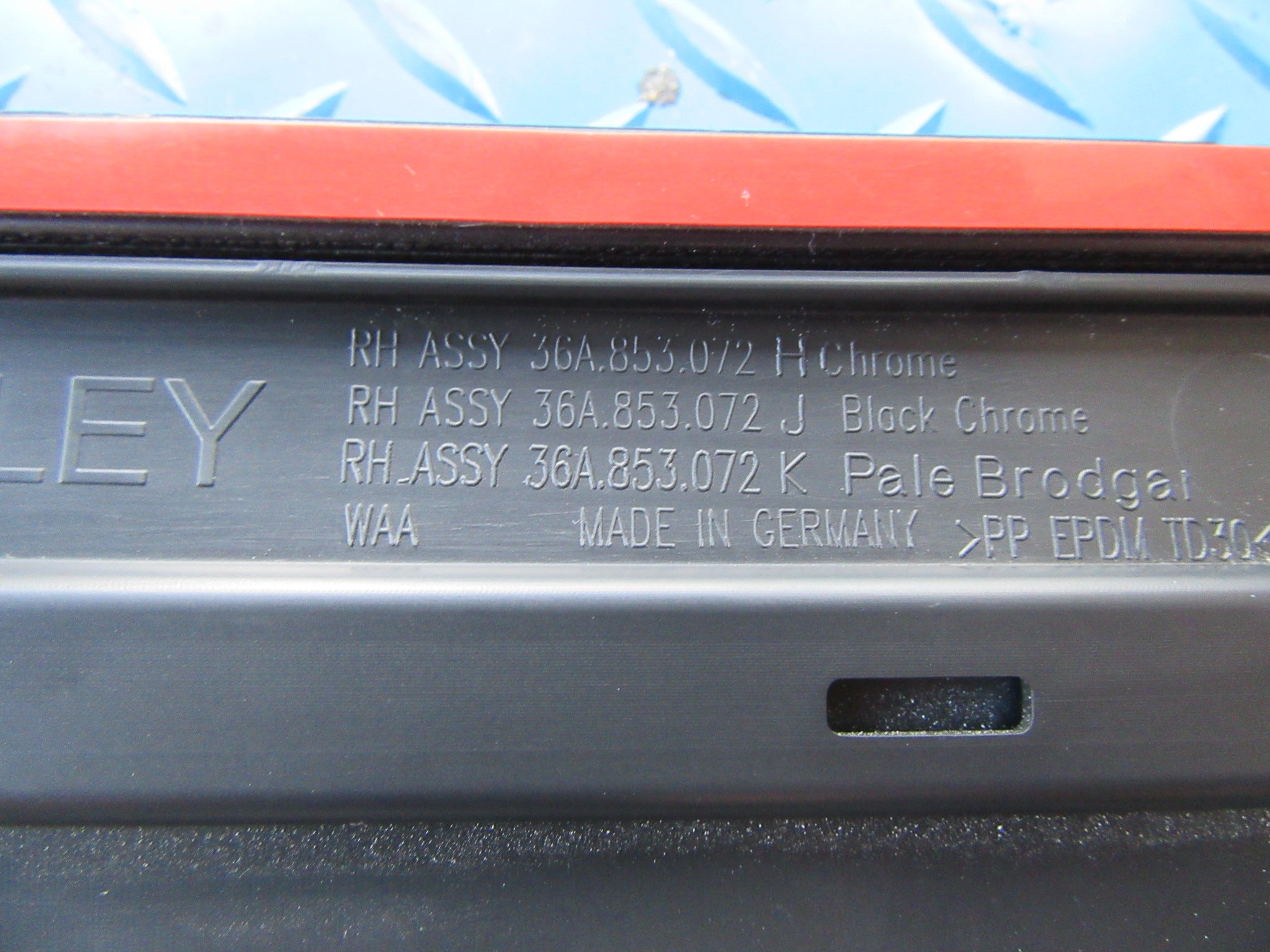 Bentley Bentayga right front door lower trim panel NEW #0092