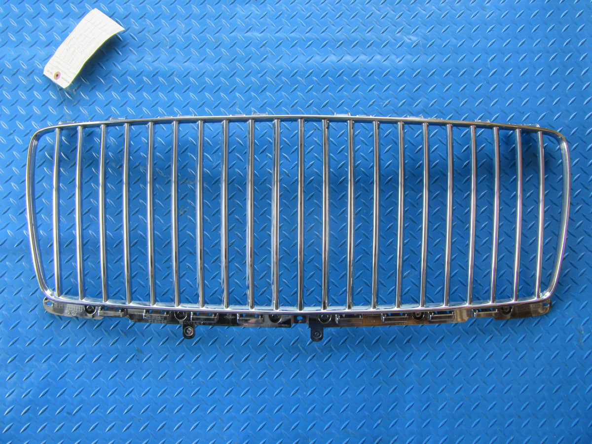 Bentley Bentayga EWB Azure radiator chrome grille #0097