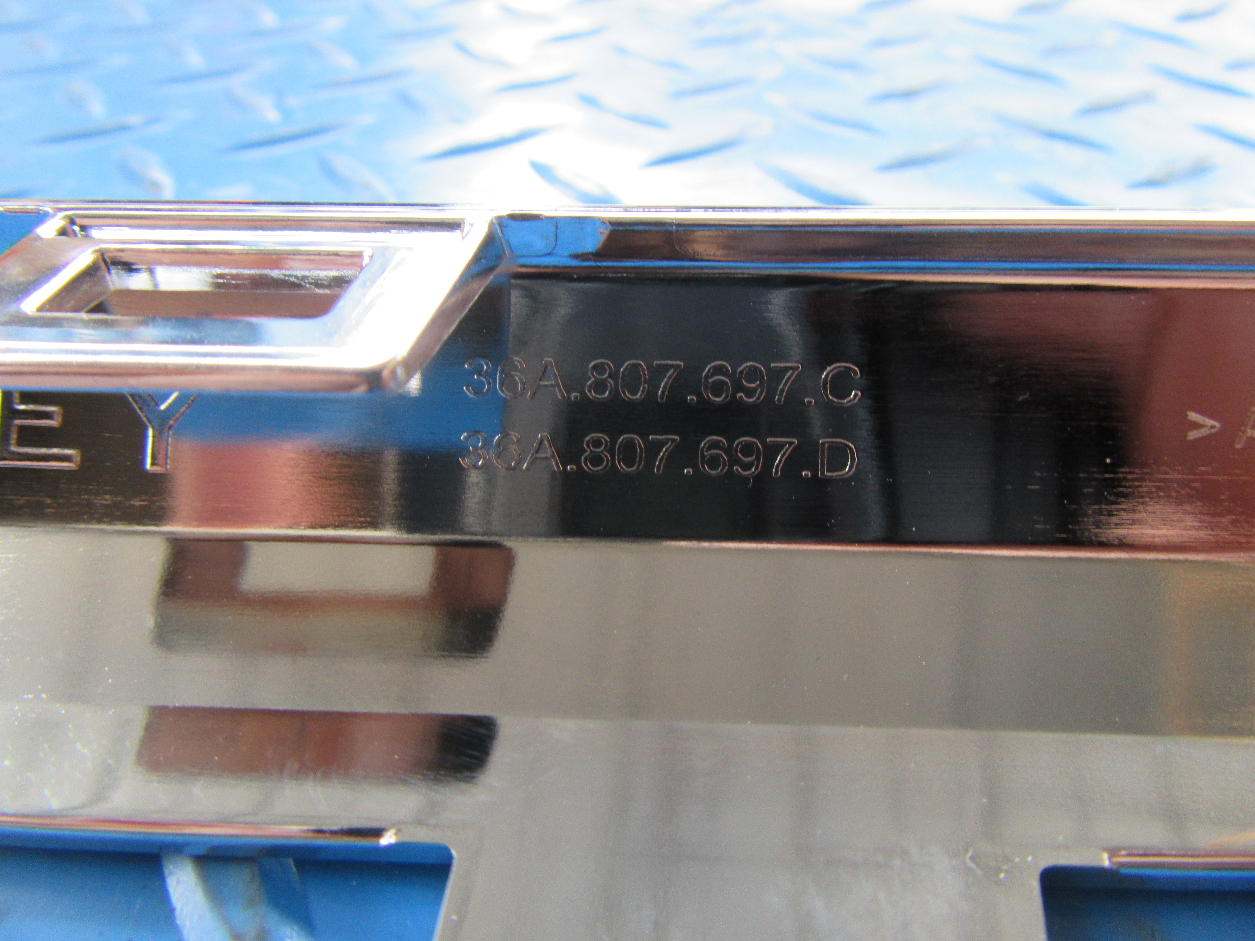 Bentley Bentayga front bumper chrome trim NEW #0098