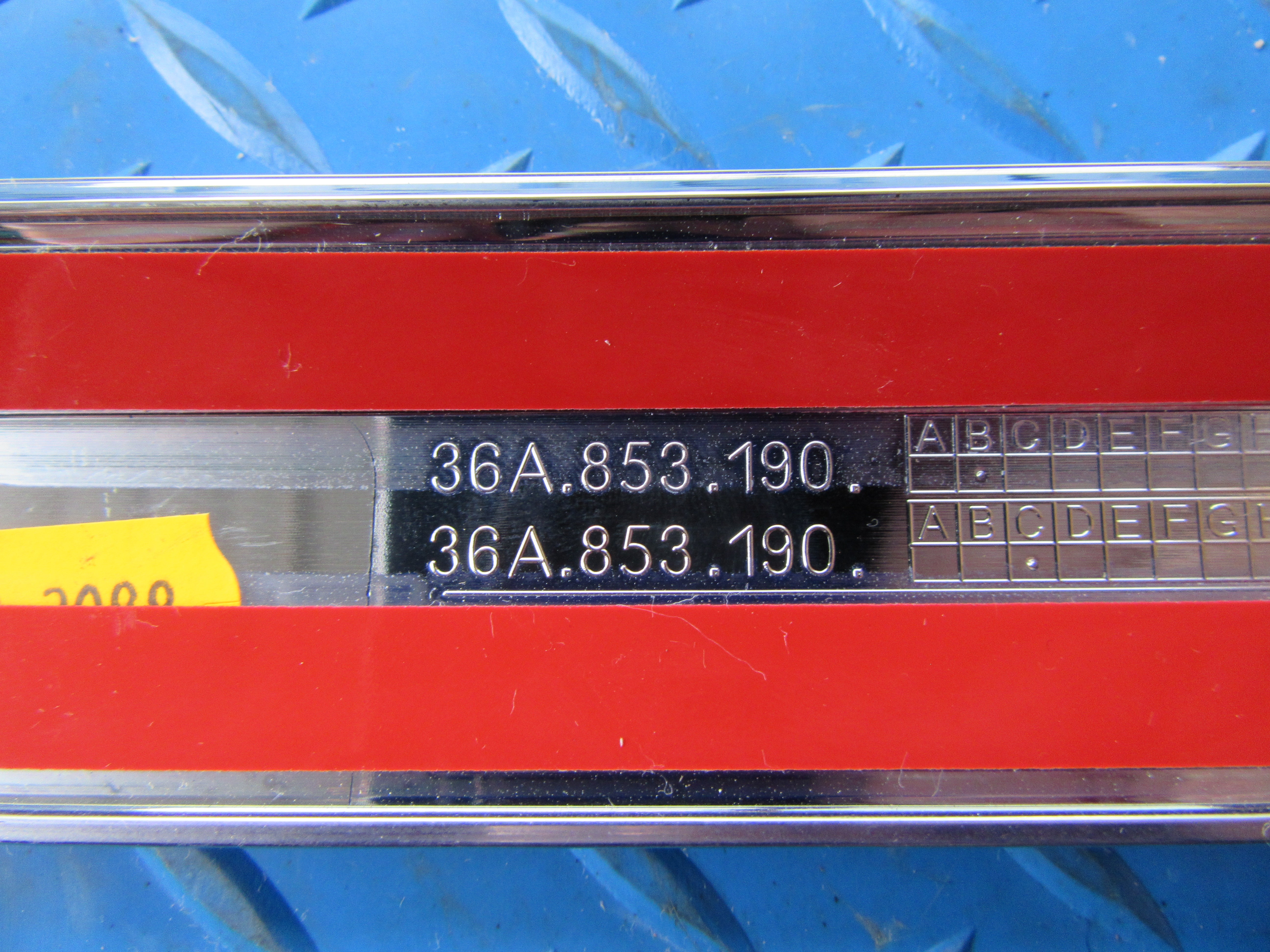 Bentley Bentayga right front door chrome trim NEW #0070