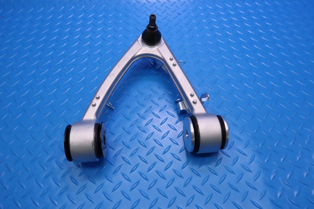 Maserati Quattroporte Granturismo left front upper suspension control arm #13048
