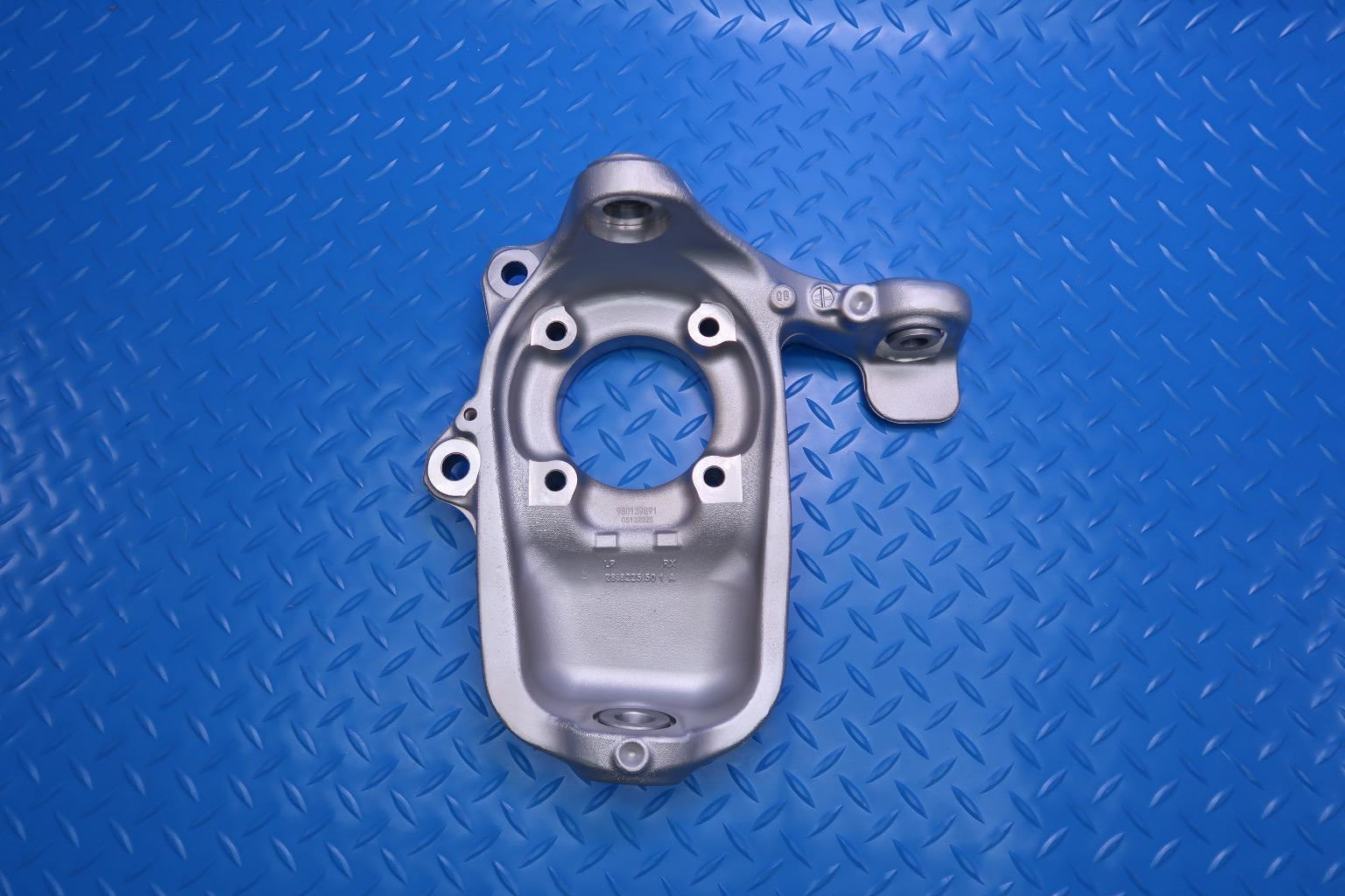 Maserati Quattroporte Granturismo left right suspension control arms spindles #13044