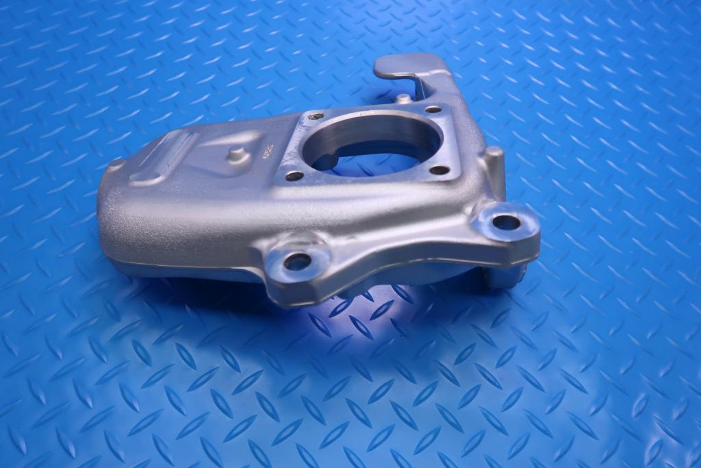 Maserati Quattroporte Granturismo left front suspension spindle knuckle #13054