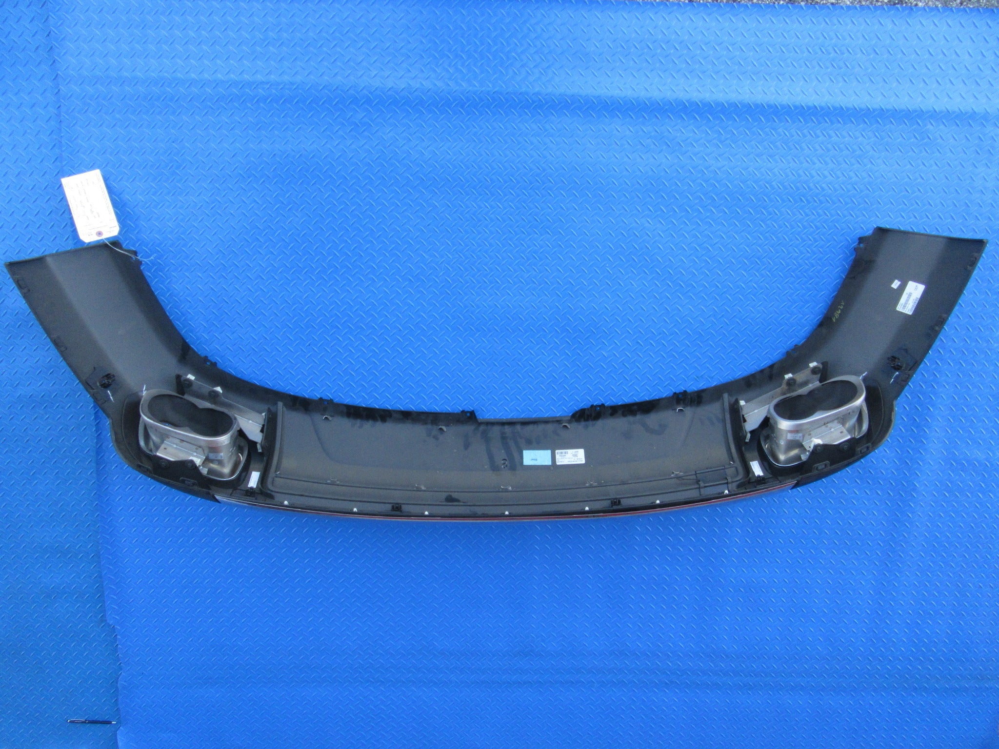 Rolls Royce Cullinan rear bumper cover with plate #4001