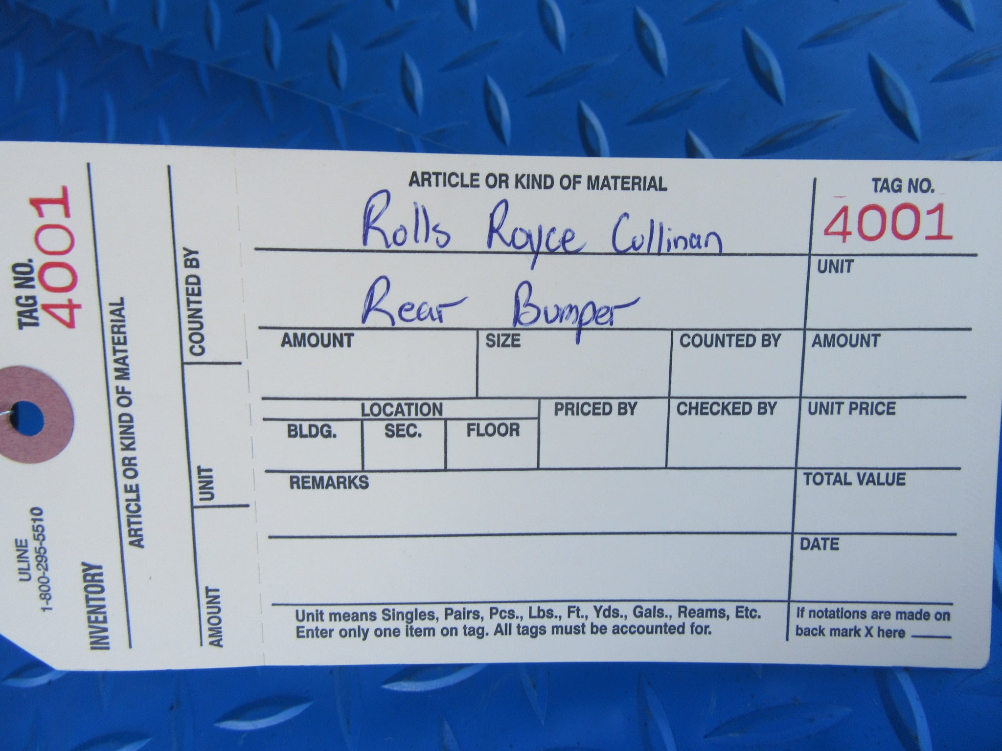 Rolls Royce Cullinan rear bumper cover with plate #4001