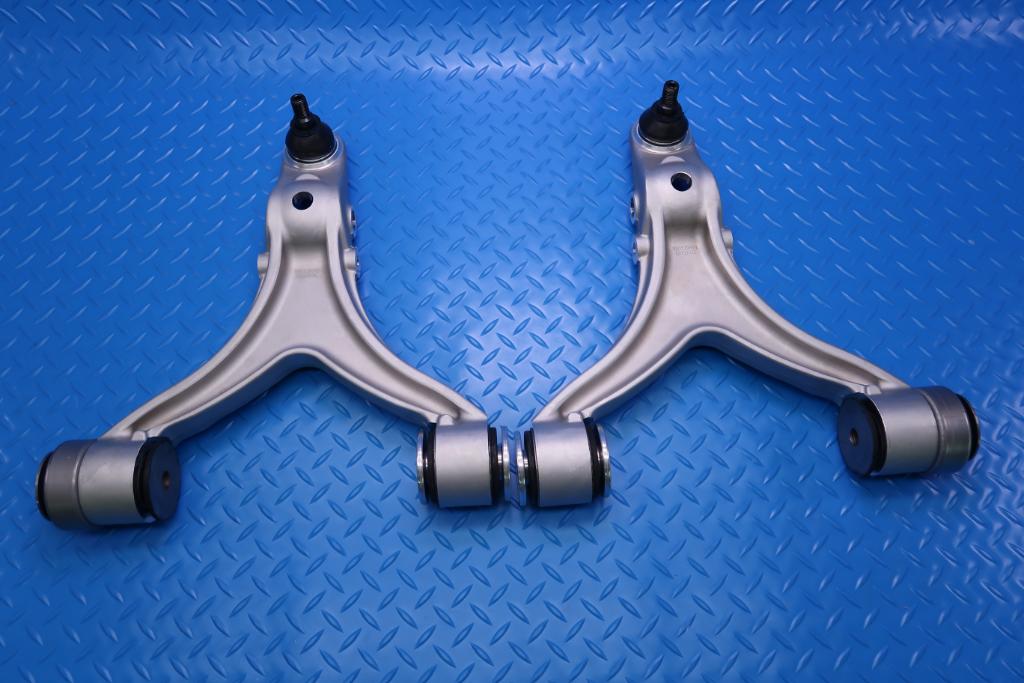Maserati Quattroporte Granturismo left upper suspension control arms 2pcs #13057