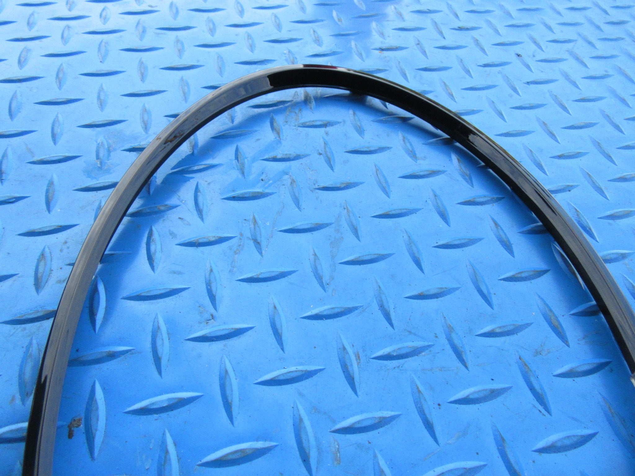 Bentley Bentayga right inner black headlight ring #4015