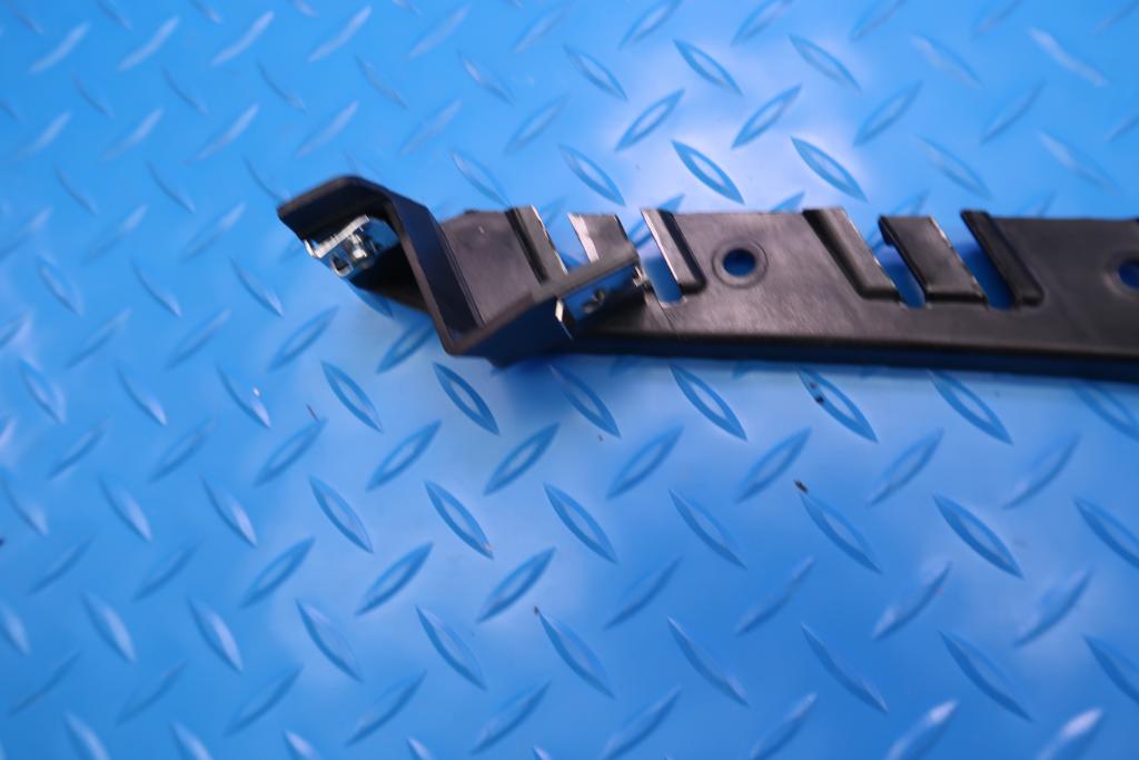 Bentley Continental GT GTC front bumper left bracket #12715