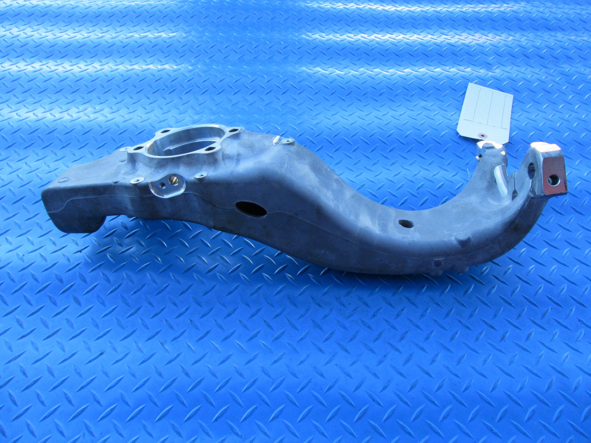 Bentley Continental Supersports right front bare spindle knuckle NEW OEM #4026
