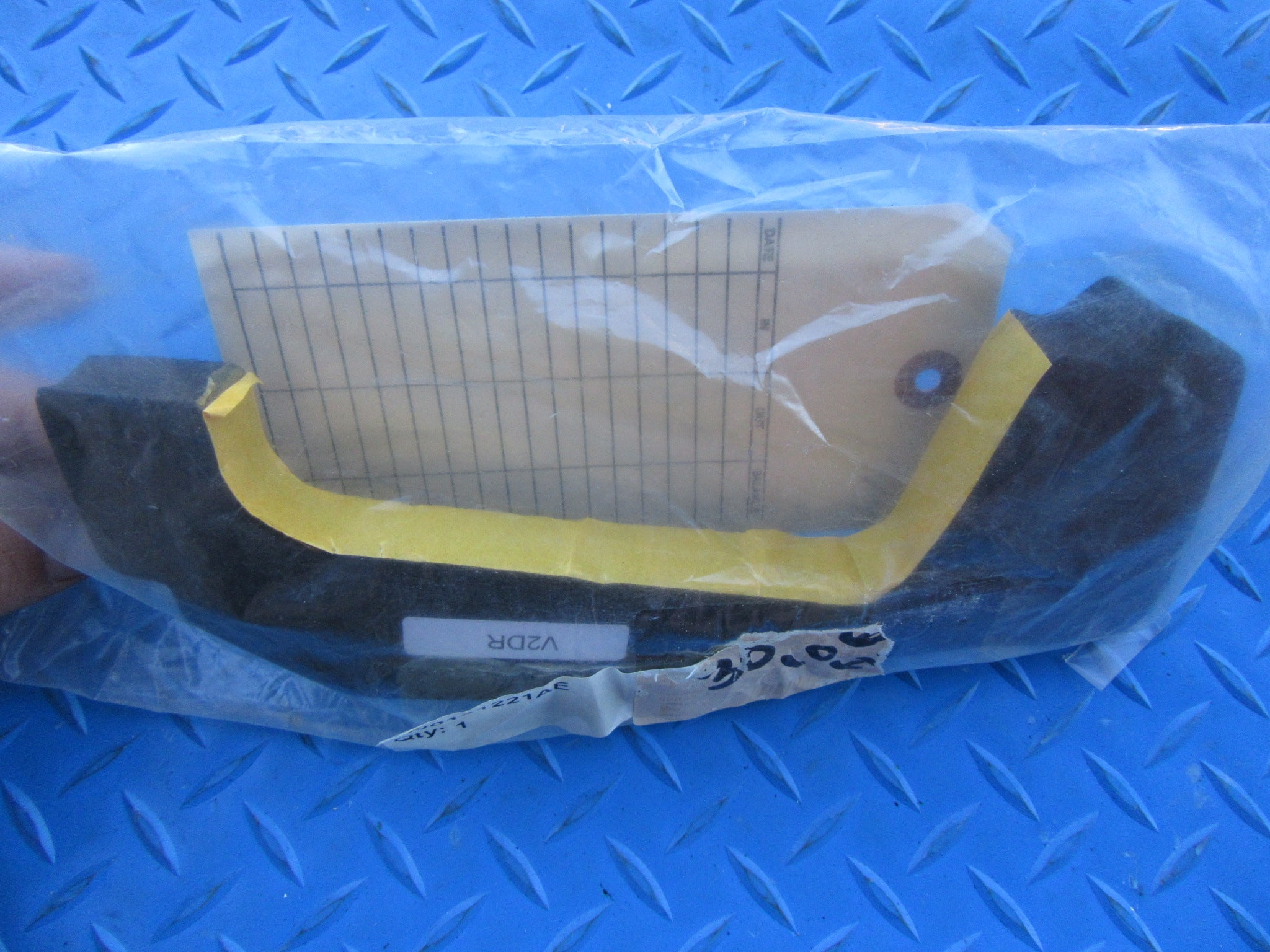 Bentley Continental Supersports right air guide seal element New OEM #4024