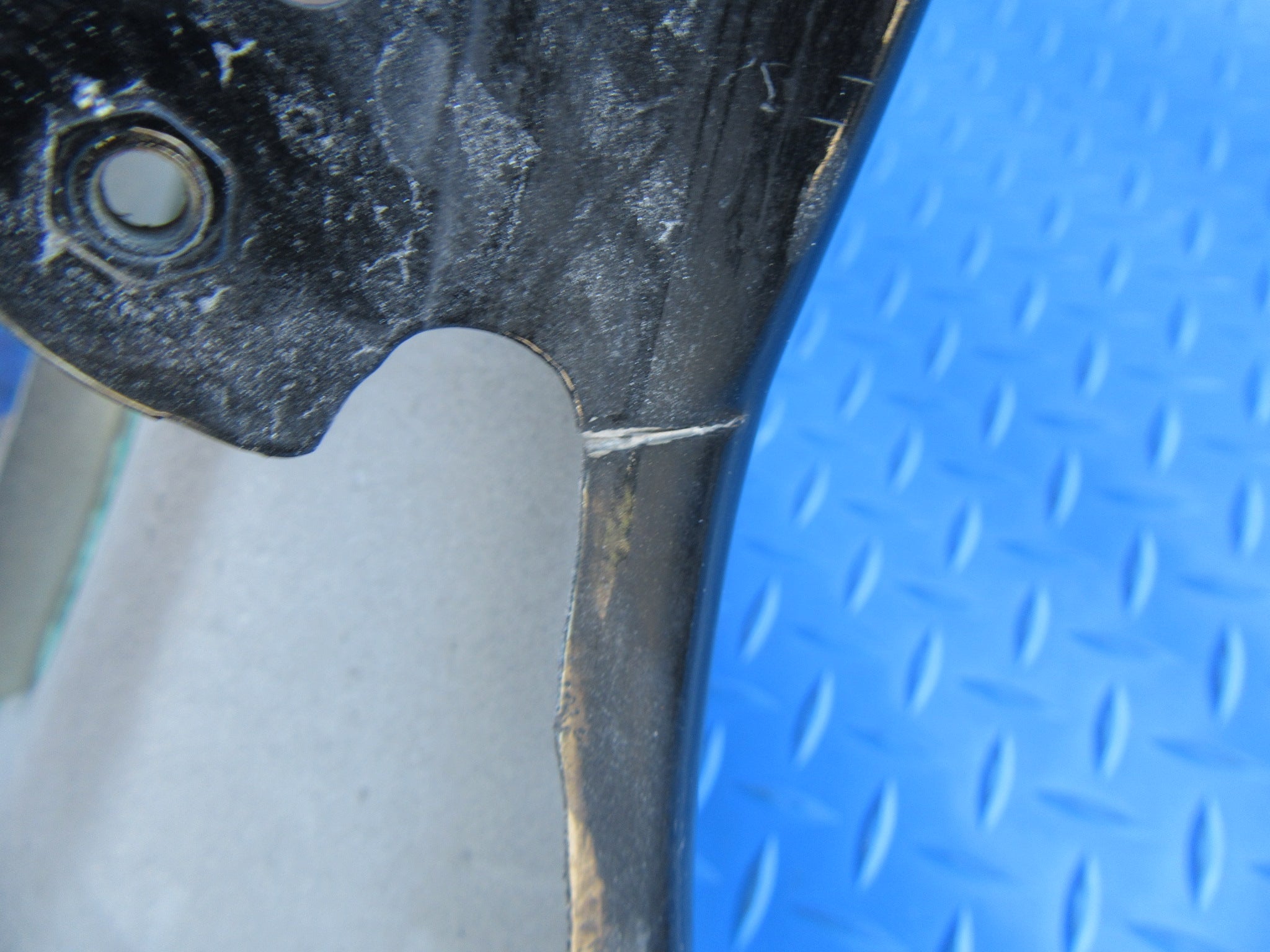 Bentley Bentayga left fender #4021