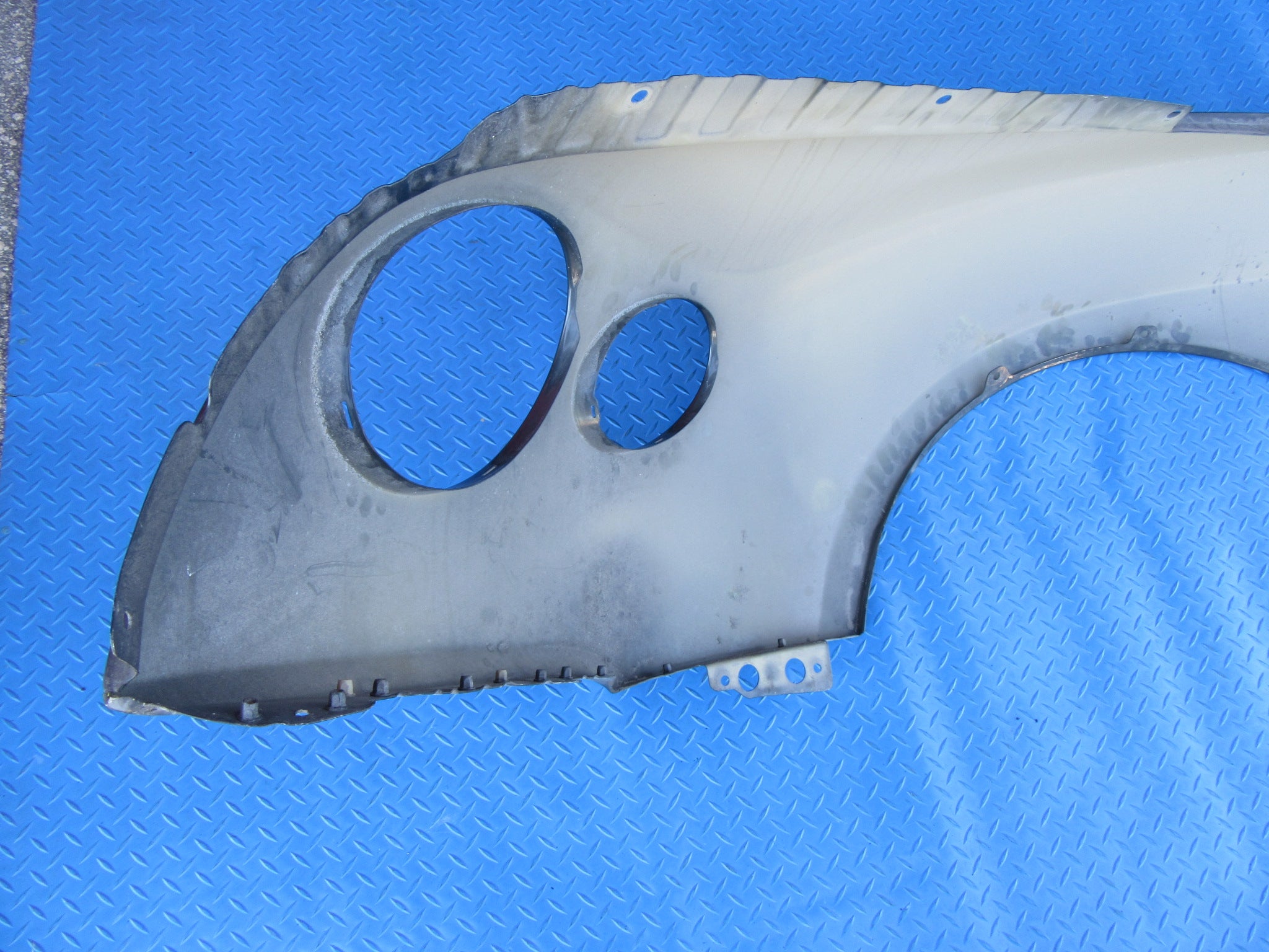 Bentley Continental GT GTC V8 right fender #4034