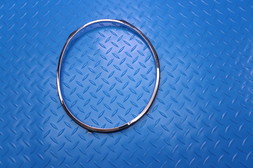 Bentley Mulsanne right inner chrome headlight ring #12775