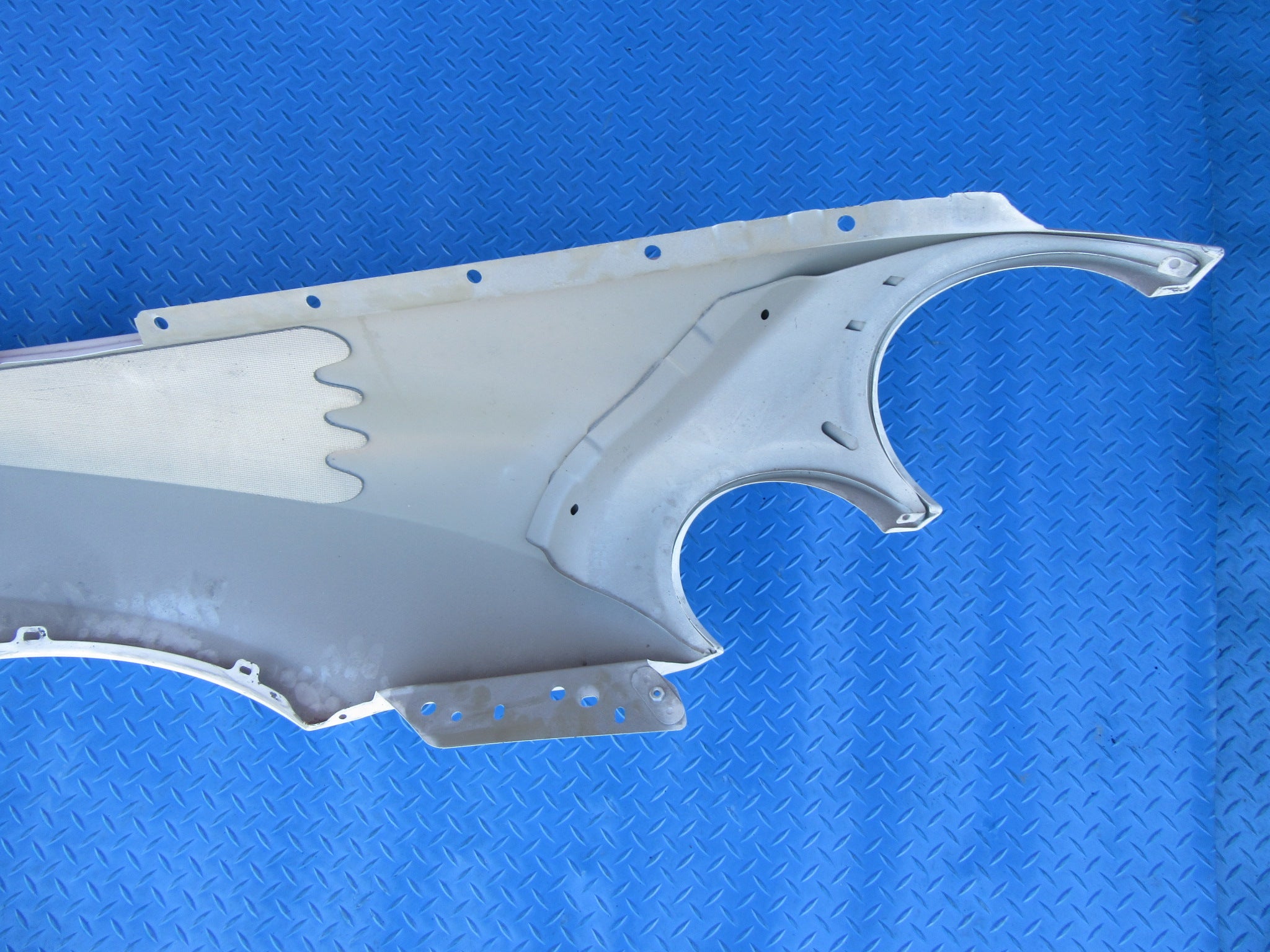 Bentley Continental Flying Spur GT GTC left fender #4037