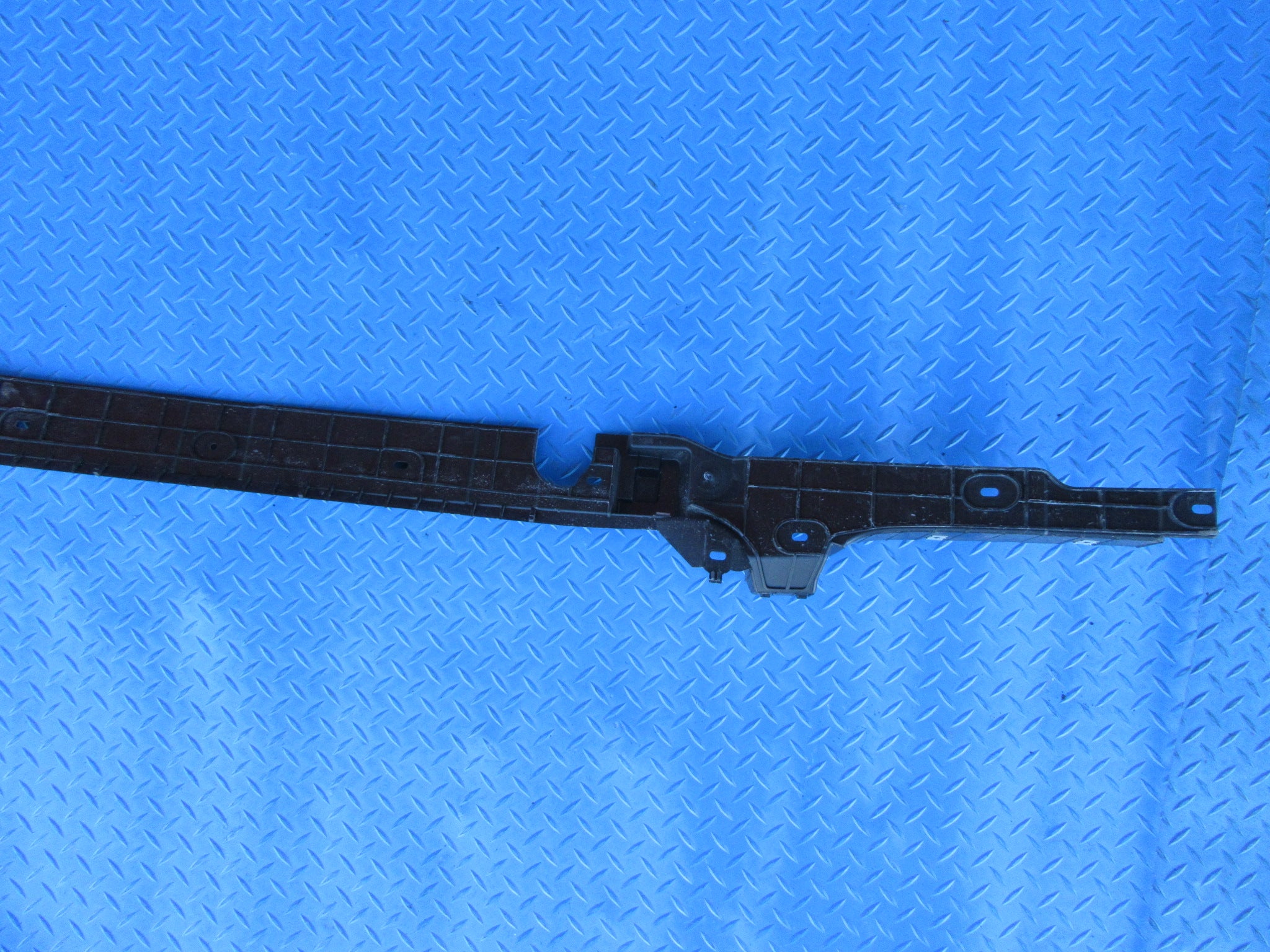 Bentley Continental Flying Spur rear bumper retaining strip #4041