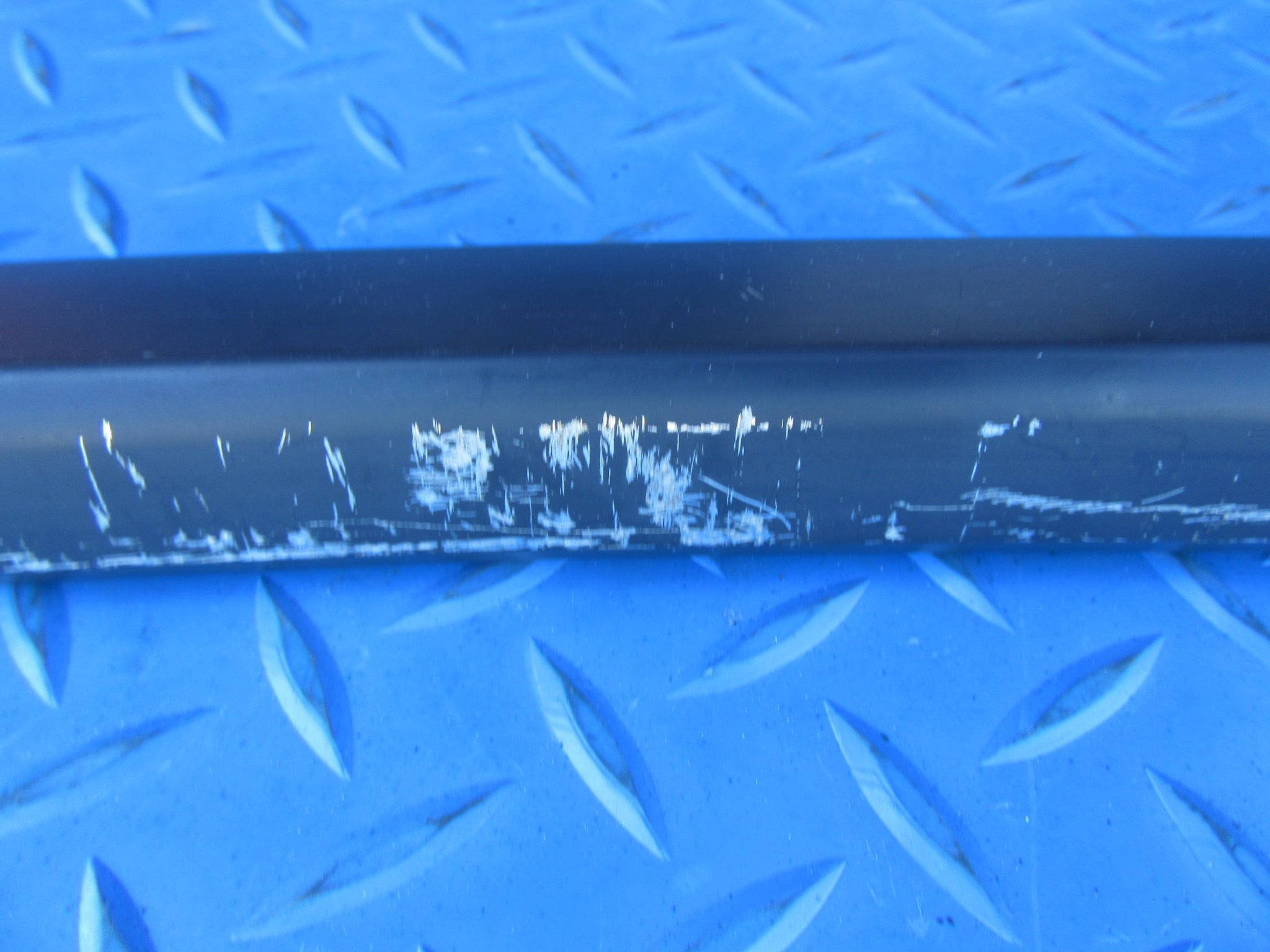 Rolls Royce Ghost left roof frame side trim #4050