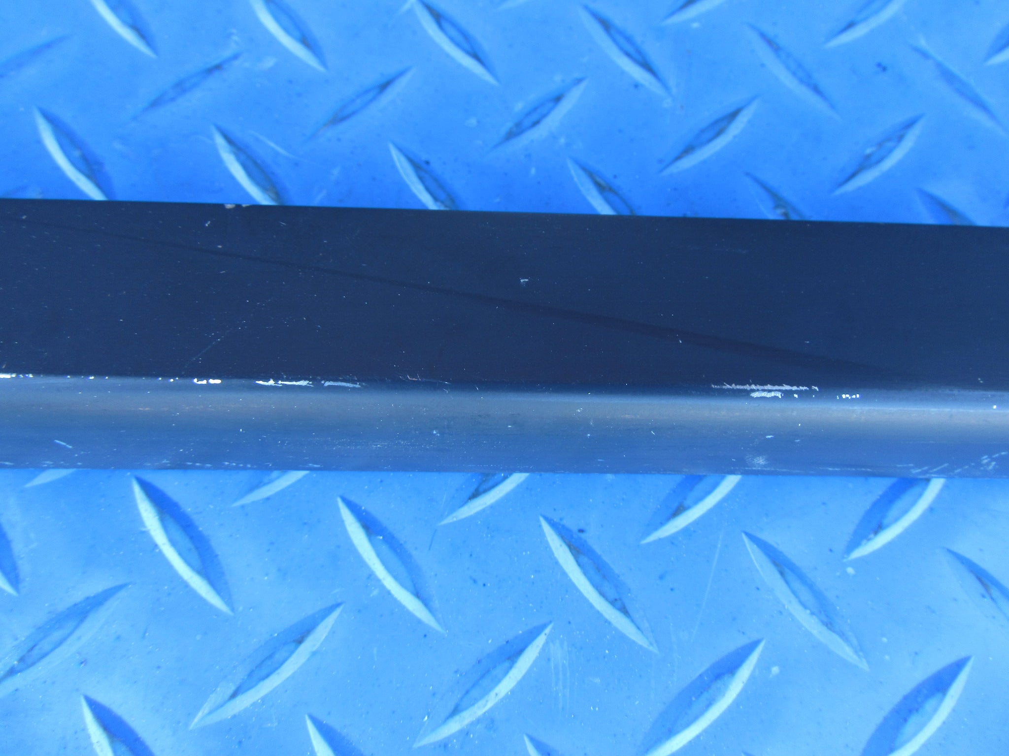 Rolls Royce Ghost left roof frame side trim #4050