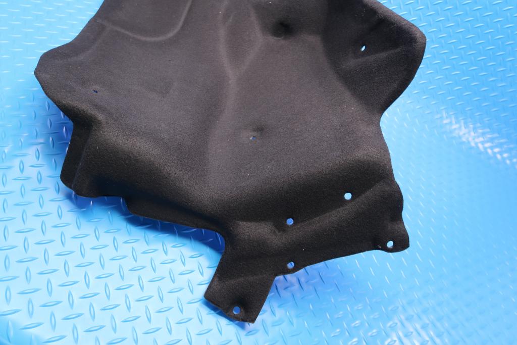 Bentley Gt Gtc right front rearward wheel housing fender liner #12756