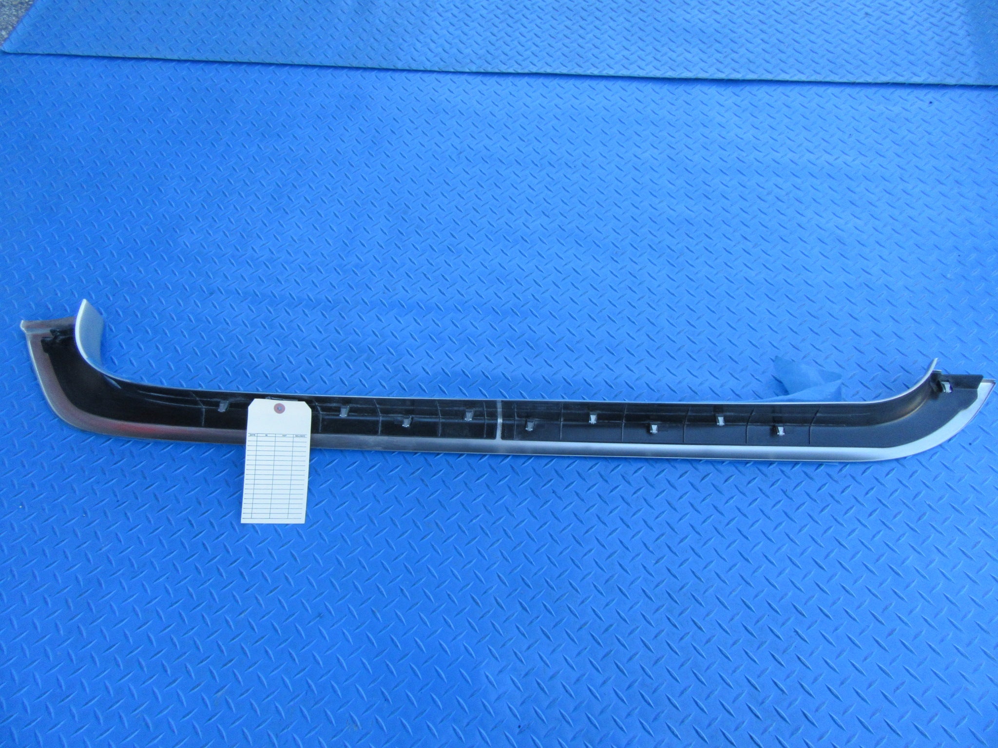 Rolls Royce Wraith Dawn left door stainless steel sil trim NEW #4052