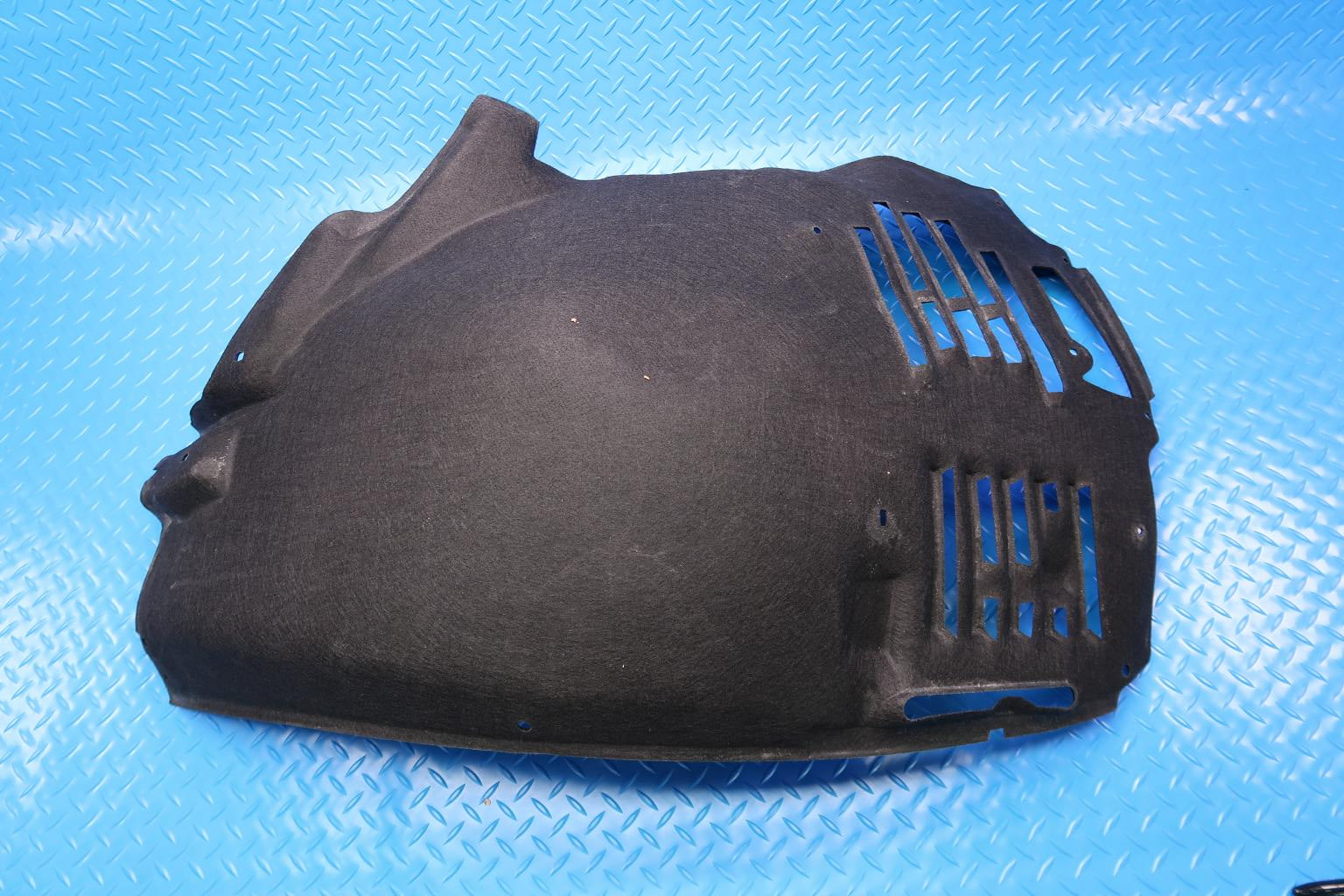 Bentley Bentayga right front forward wheel housing fender liner #12758