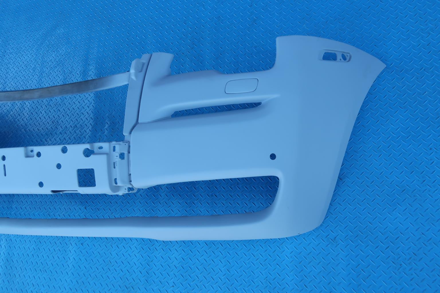 Rolls Royce Ghost front bumper cover #12744
