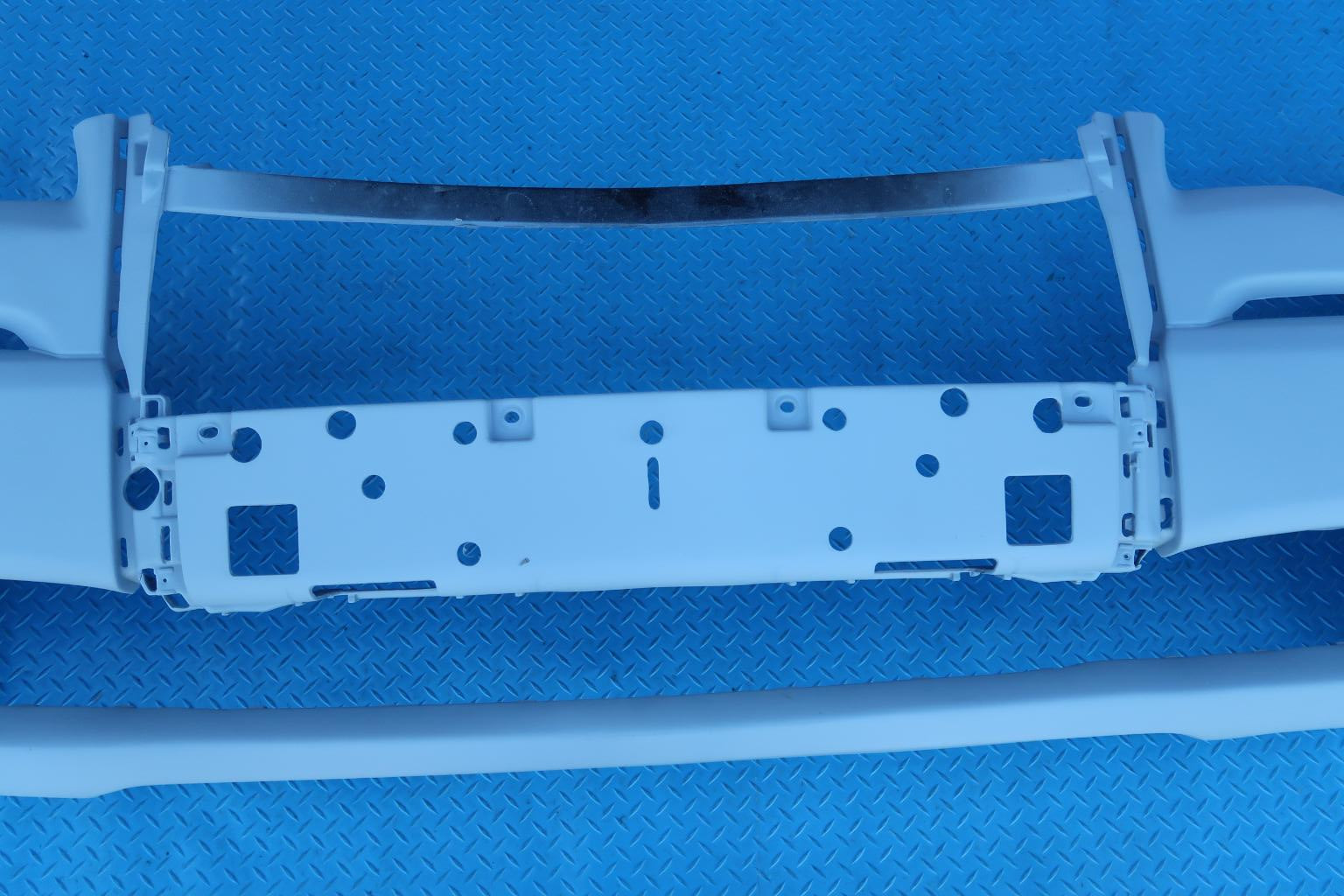 Rolls Royce Ghost front bumper cover #12744