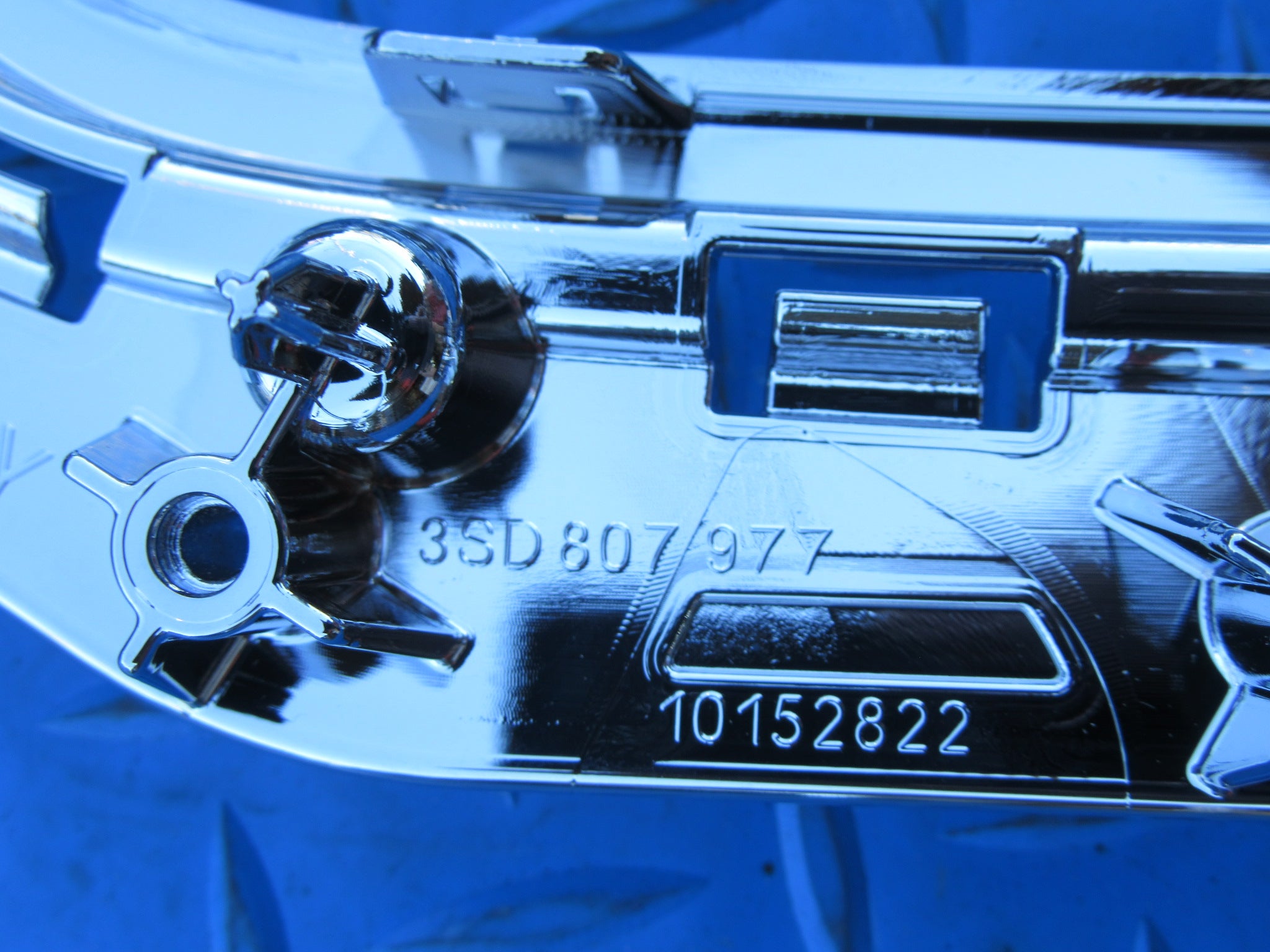 Bentley Continental GT GTC rear bumper license plate surround trim NEW OEM #4060