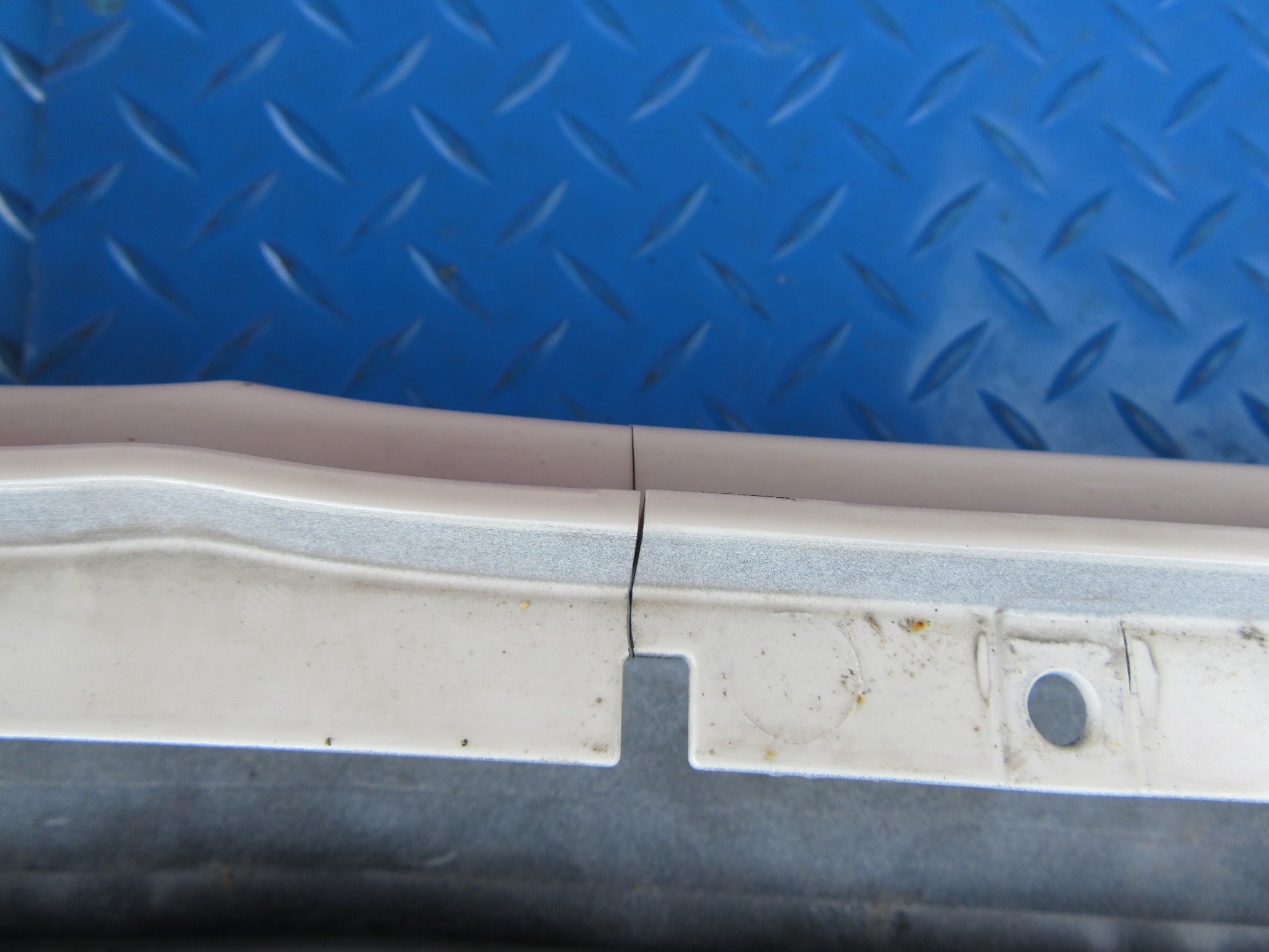 Bentley Continental Flying Spur radiator grille surround #0080