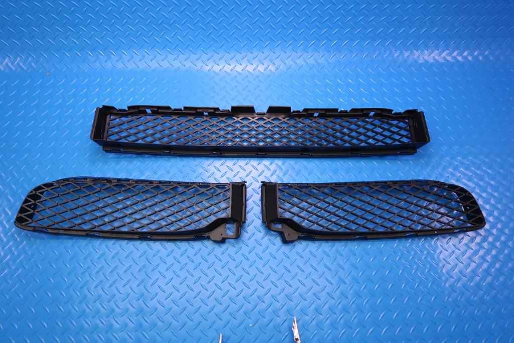 Rolls Royce Ghost Lci front bumper grill 3pcs #12684