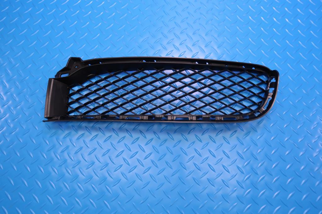 Rolls Royce Ghost Lci front bumper left grill + chrome trim #12685